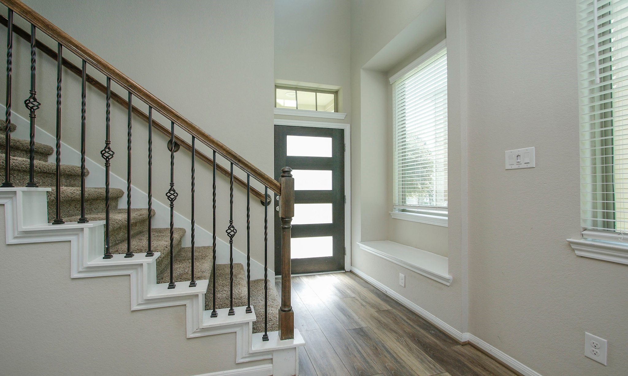 239 Biltmore Loop Property Photo 8