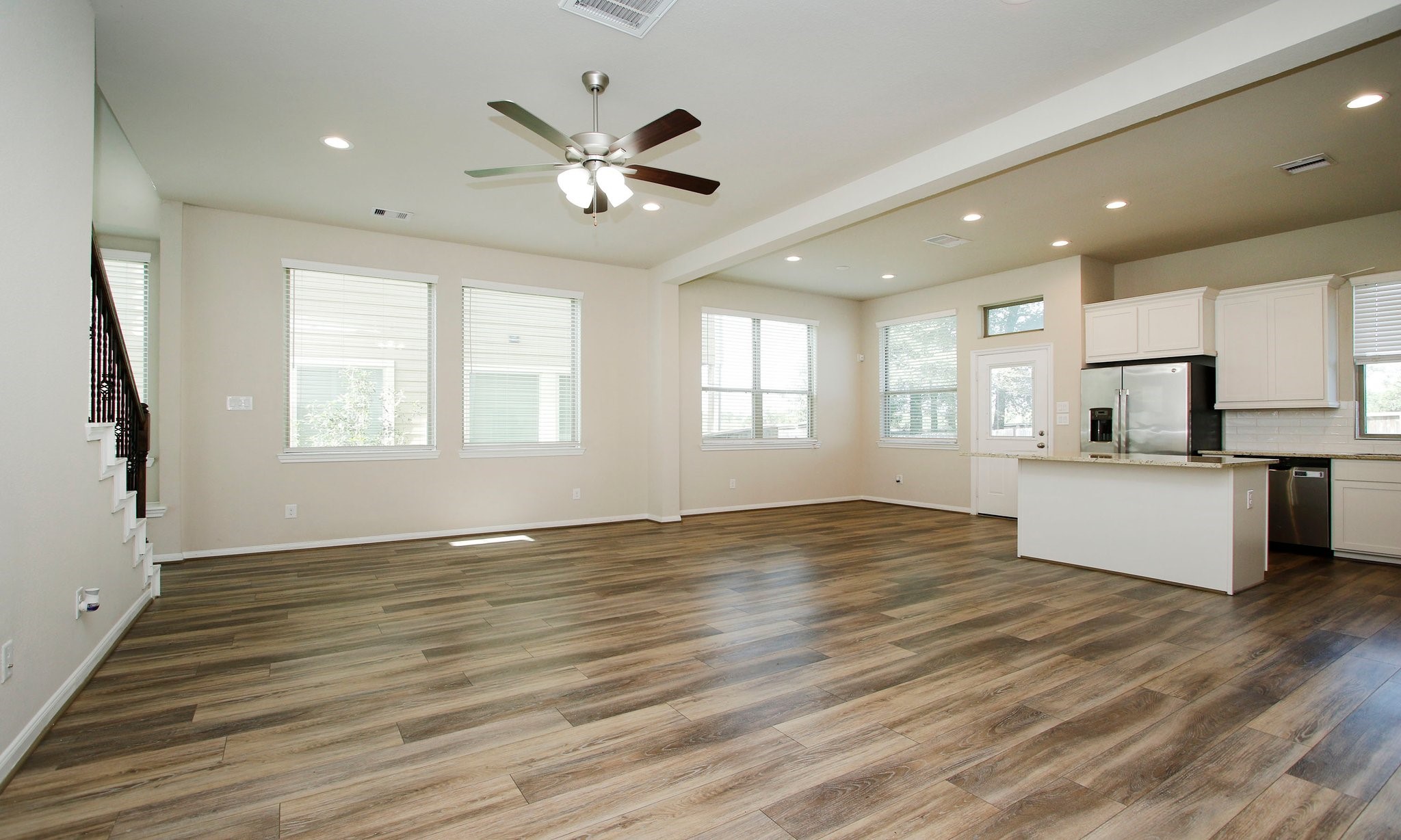 239 Biltmore Loop Property Photo 12
