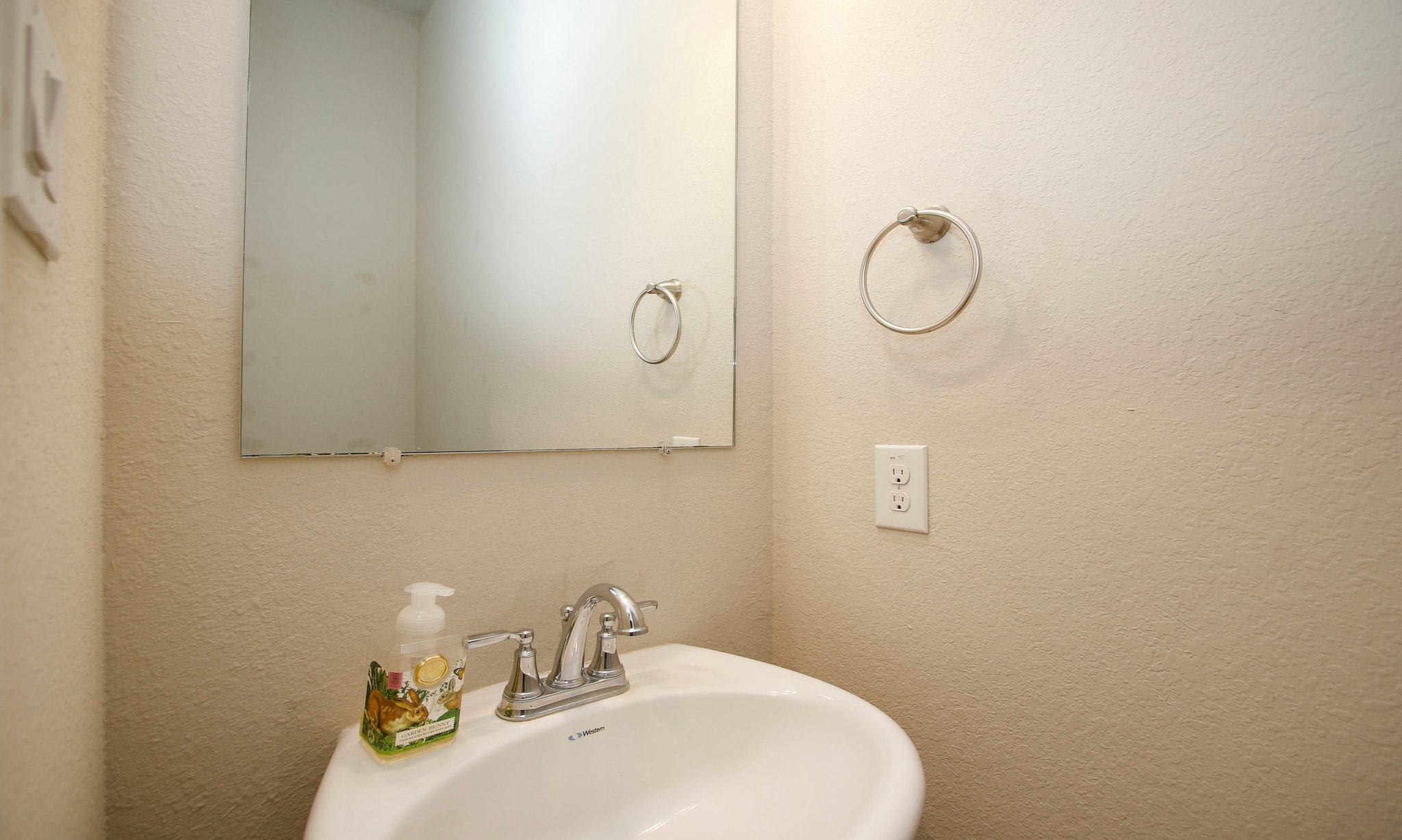 239 Biltmore Loop Property Photo 34