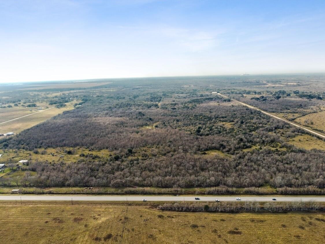 0 Fm 521' Property Photo 3