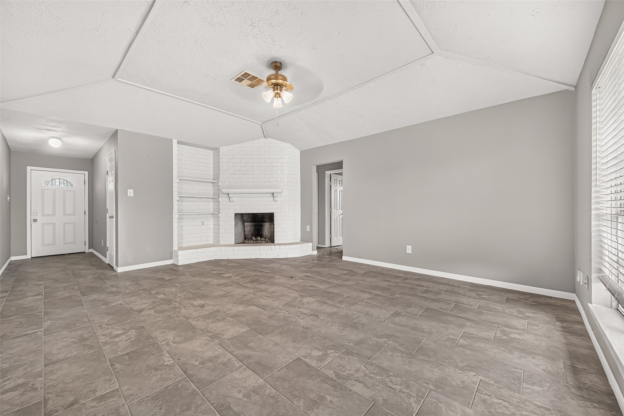 9903 Towne Tower Lane Property Photo 6