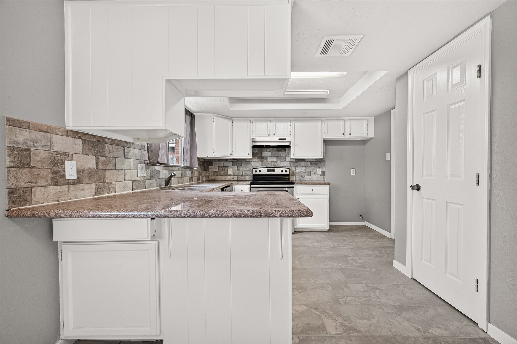 9903 Towne Tower Lane Property Photo 12