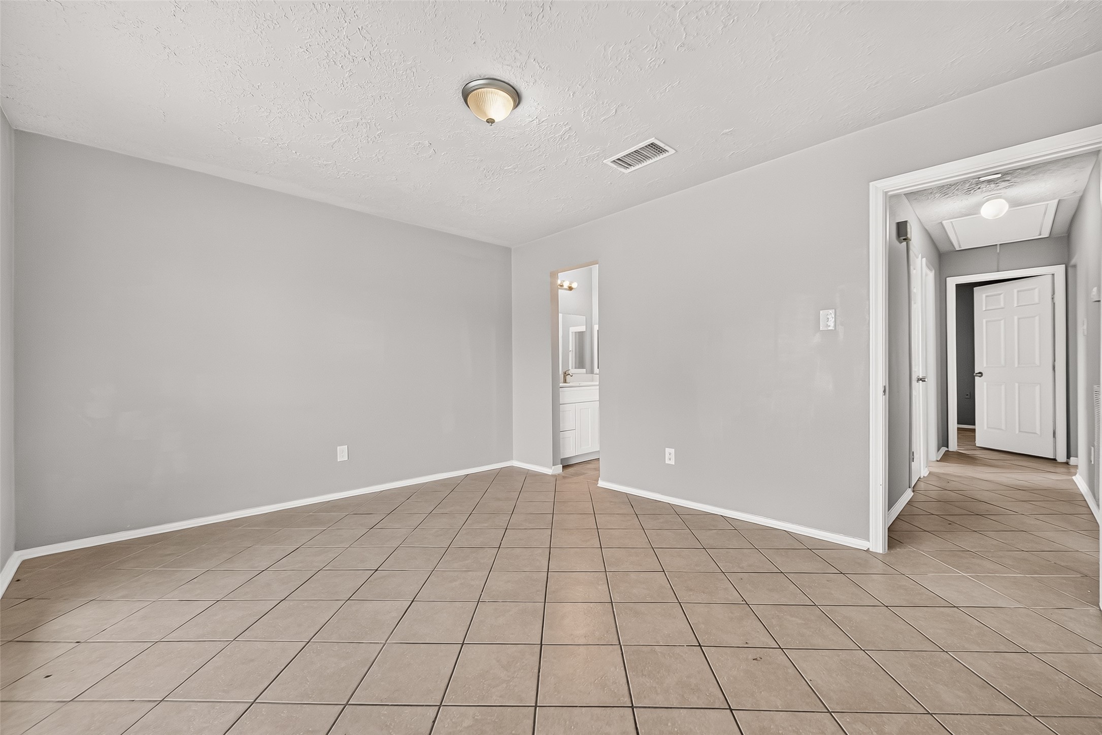 9903 Towne Tower Lane Property Photo 25