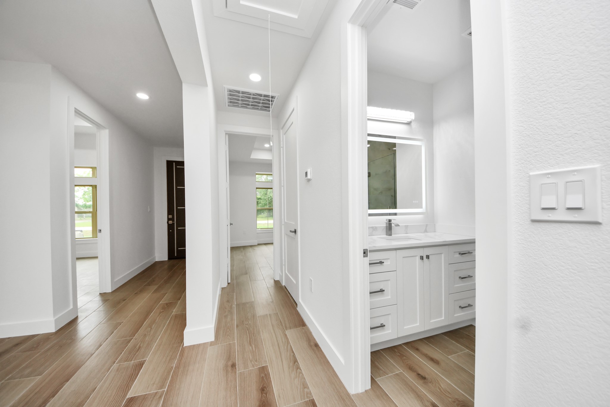 16747 Forest Trail Drive Property Photo 25