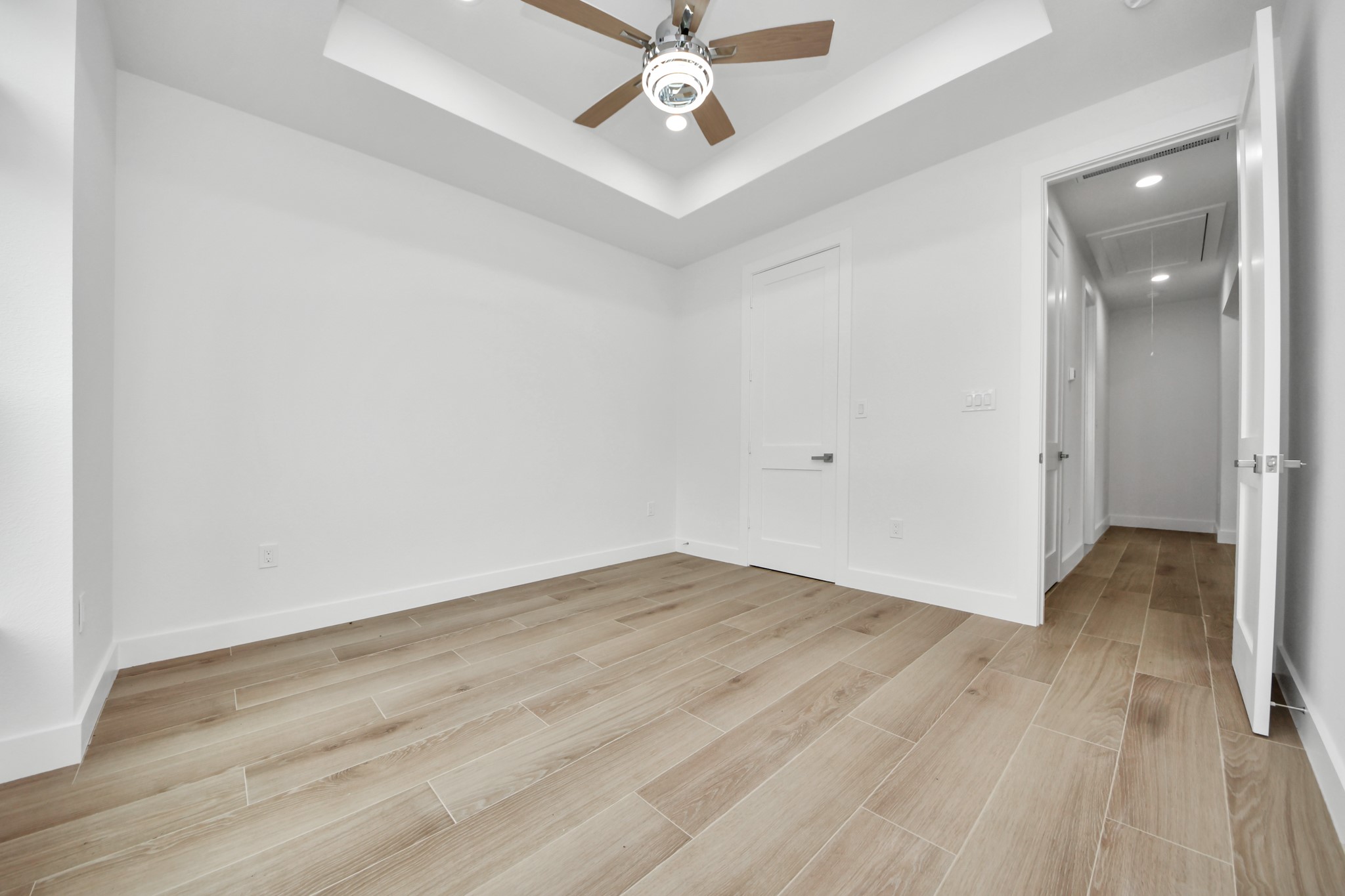 16747 Forest Trail Drive Property Photo 28