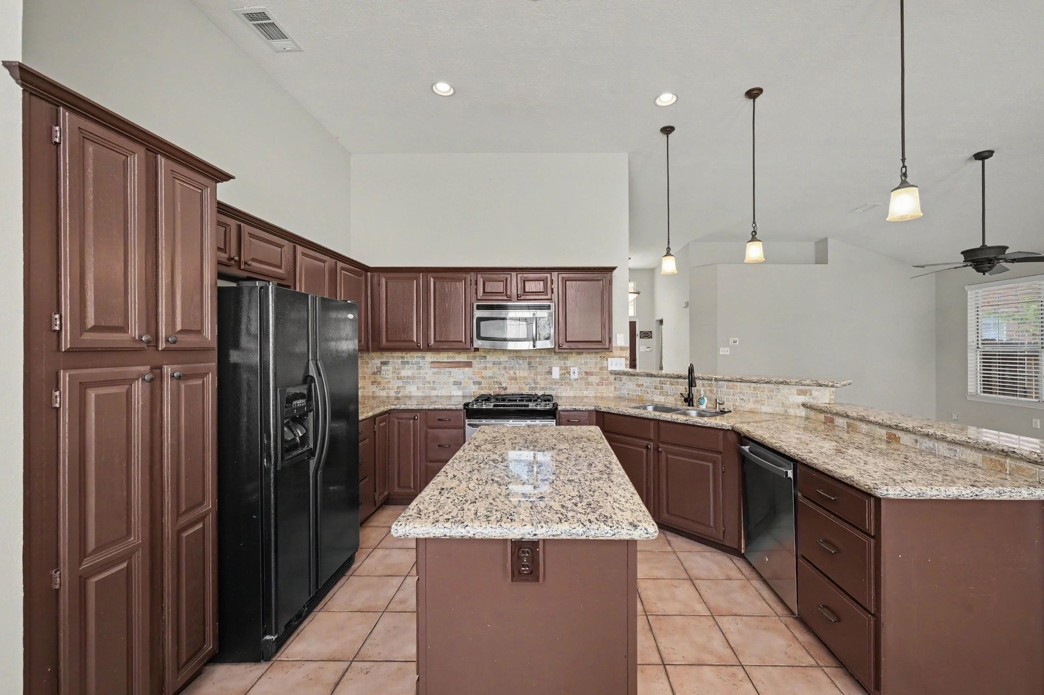 20002 Crossvine Trail Lane Property Photo 8