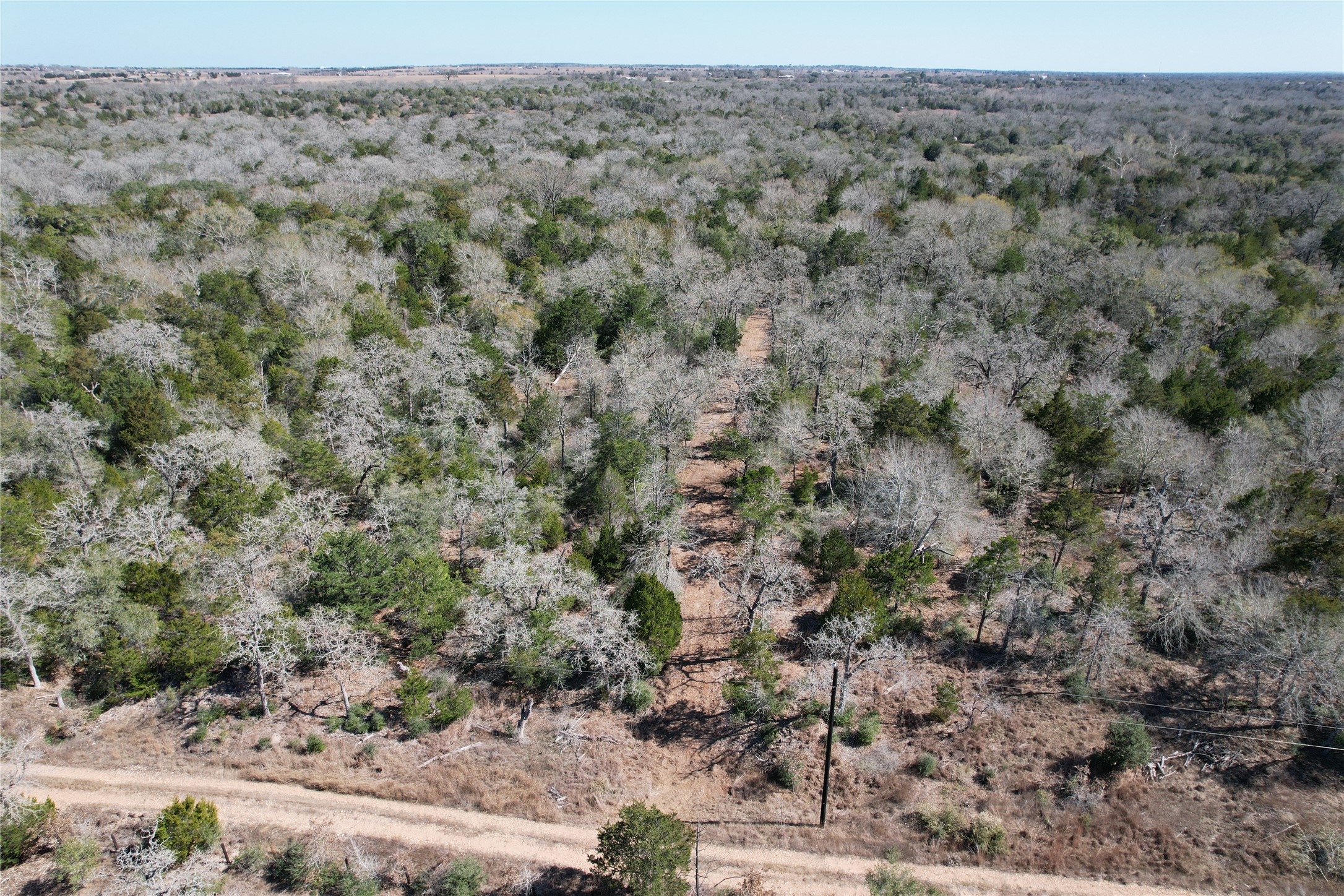 2551 Jurecka Road Property Photo 9