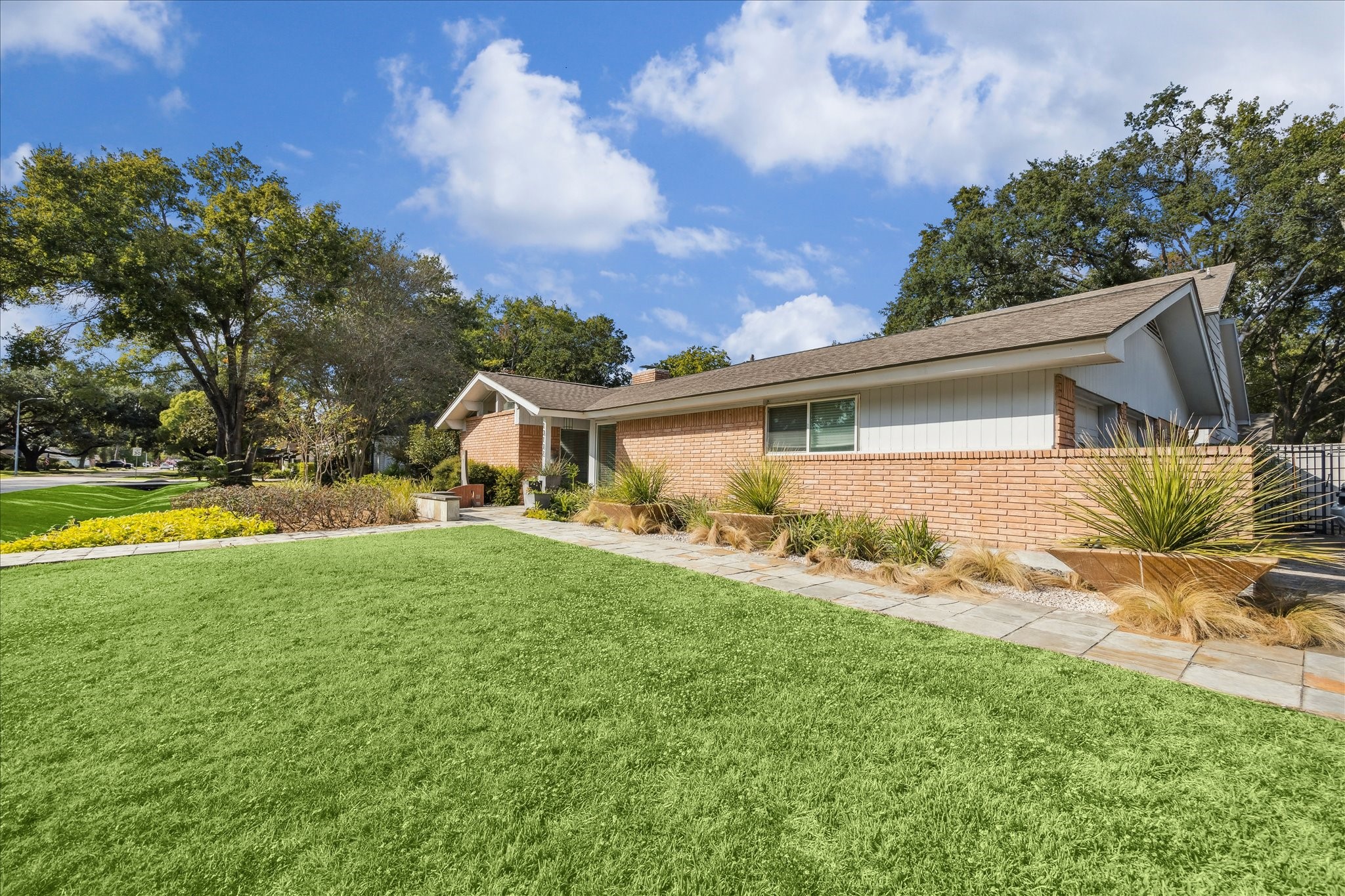 10102 Knoboak Drive Property Photo 3