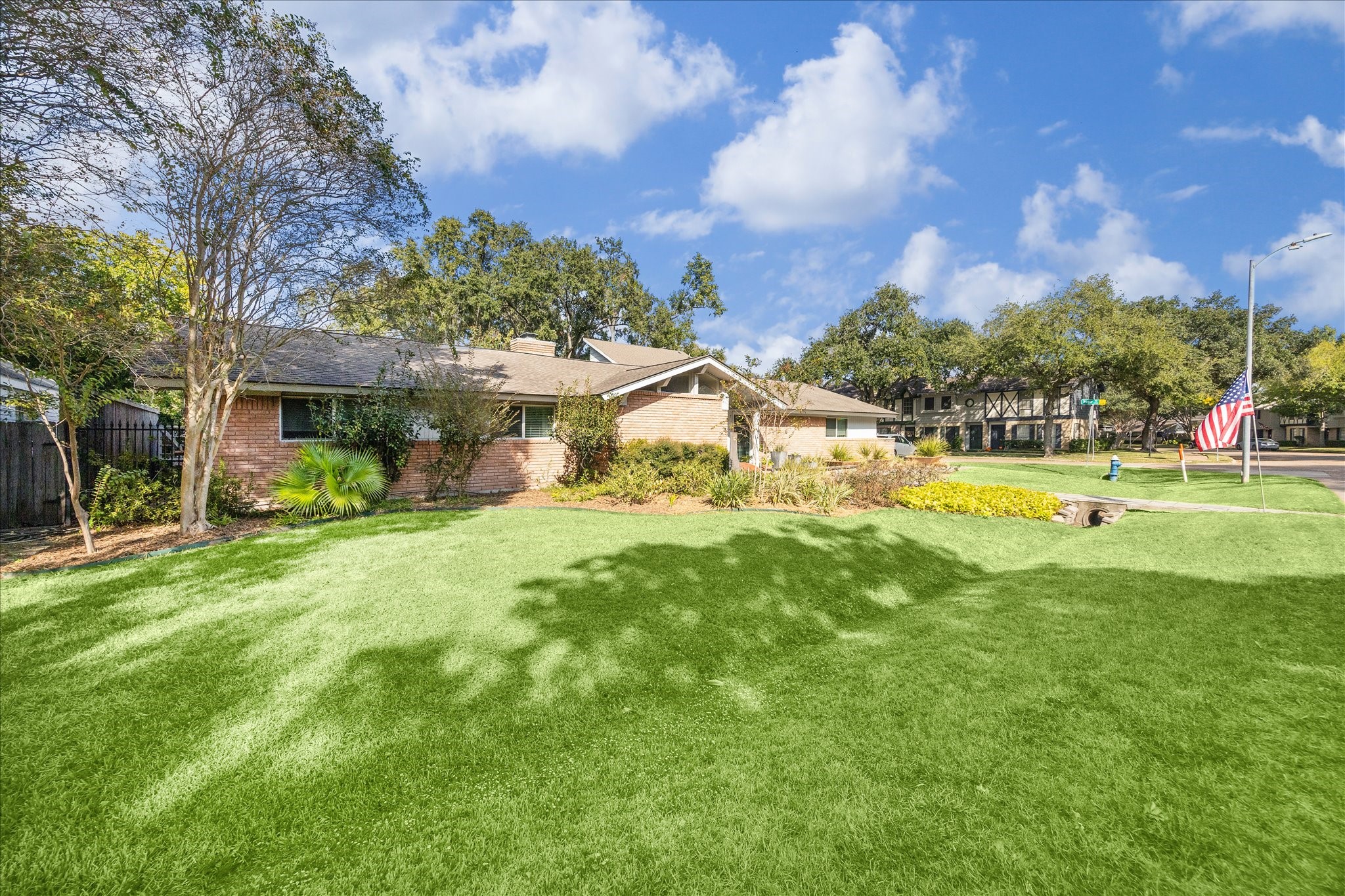 10102 Knoboak Drive Property Photo 4