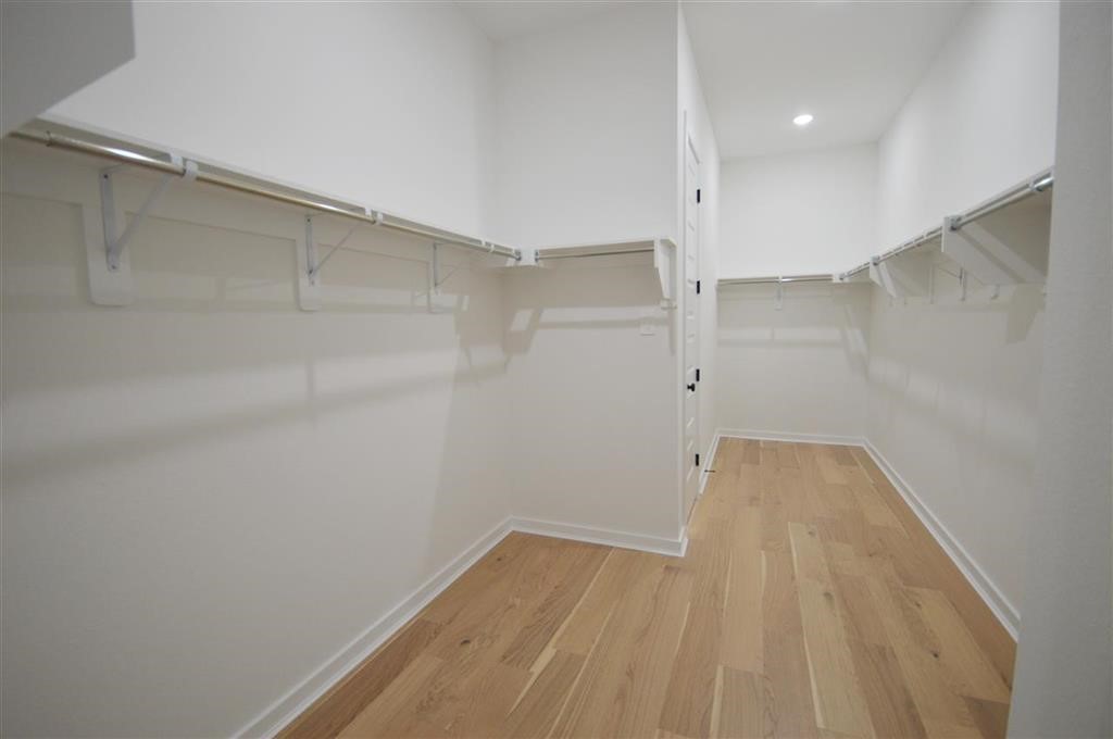 4410 Crossfield Property Photo 13