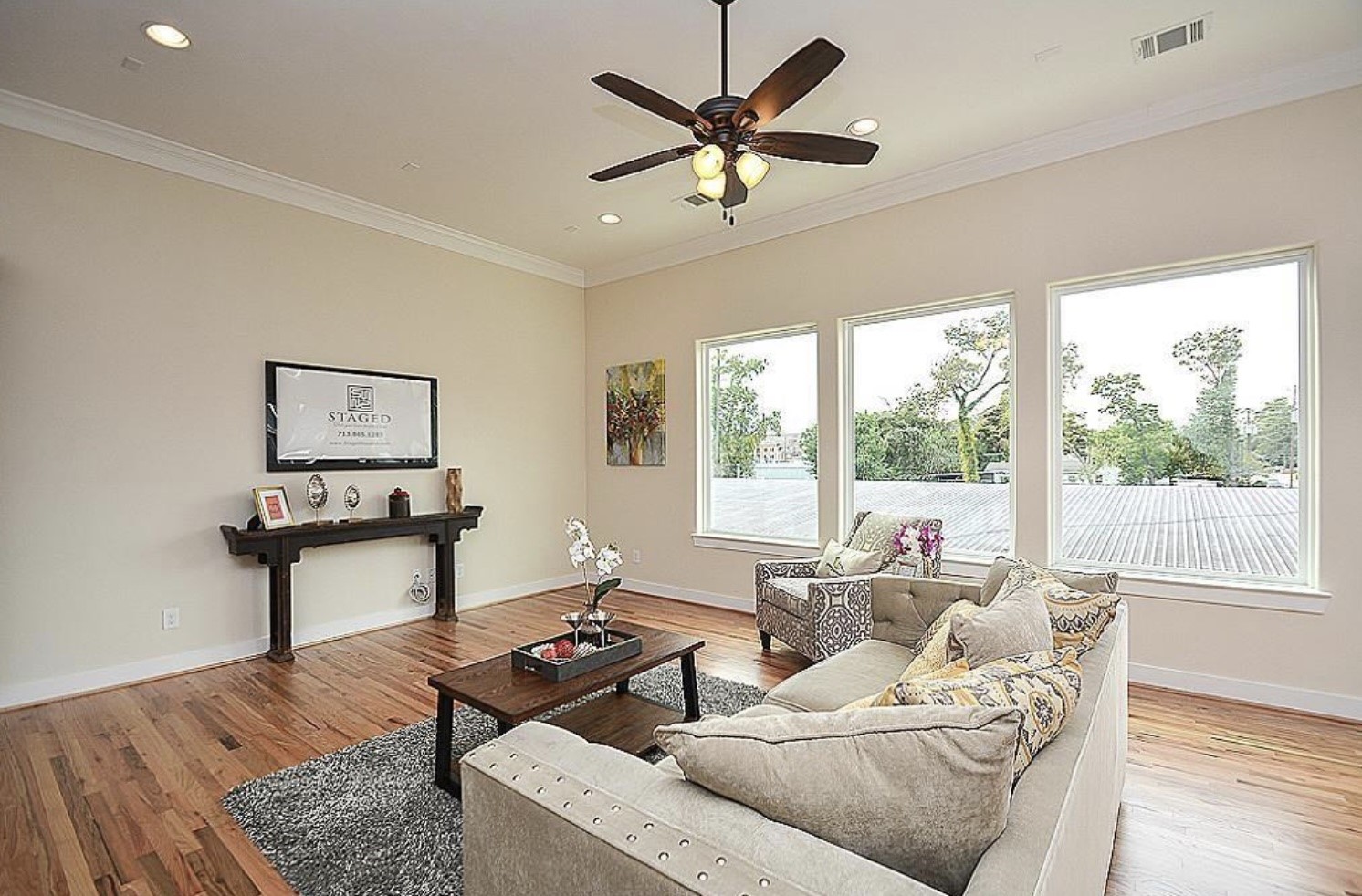 1548 W 23rd Street Property Photo 4