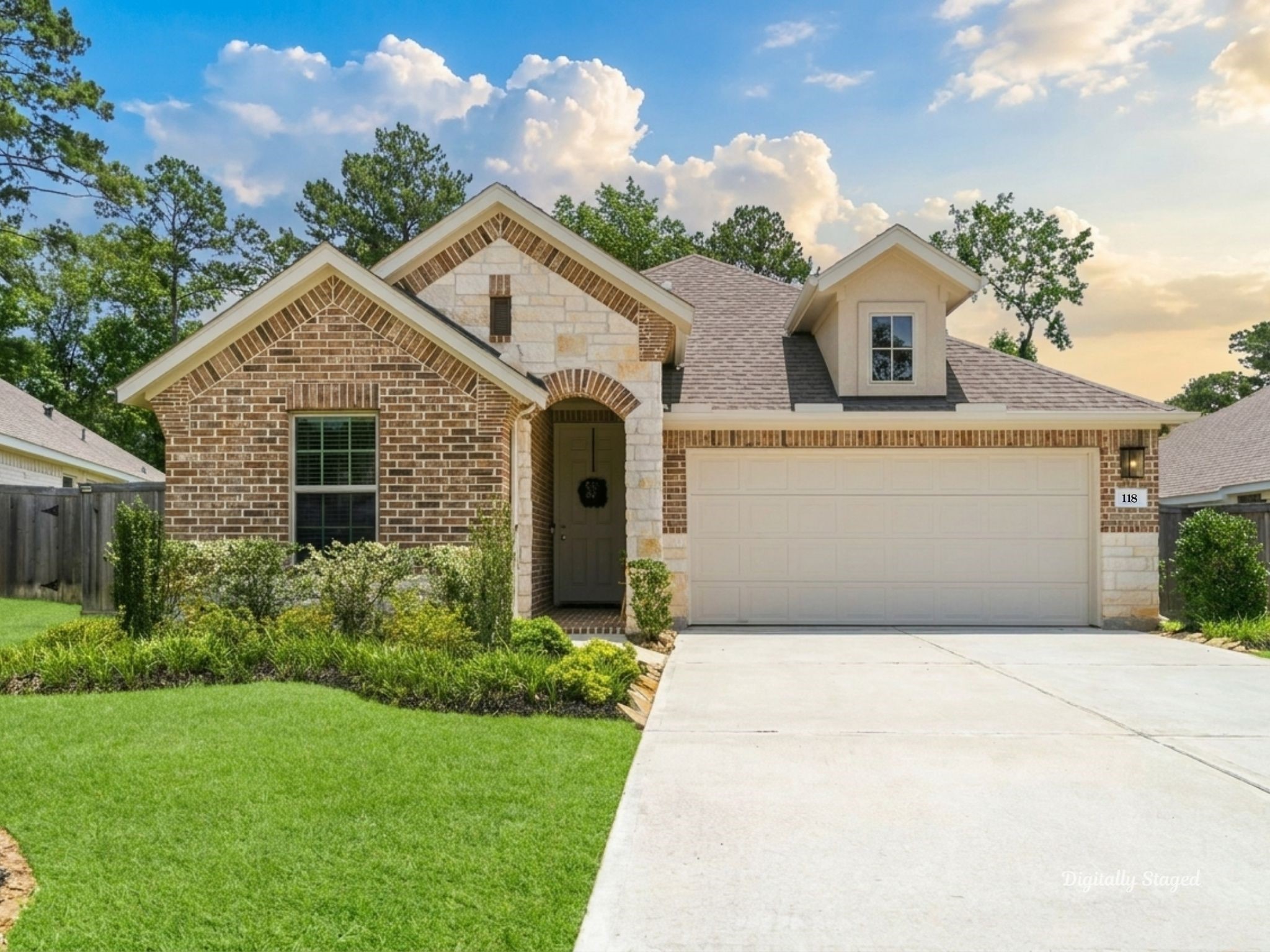 118 Violet Carson Court Property Photo 1