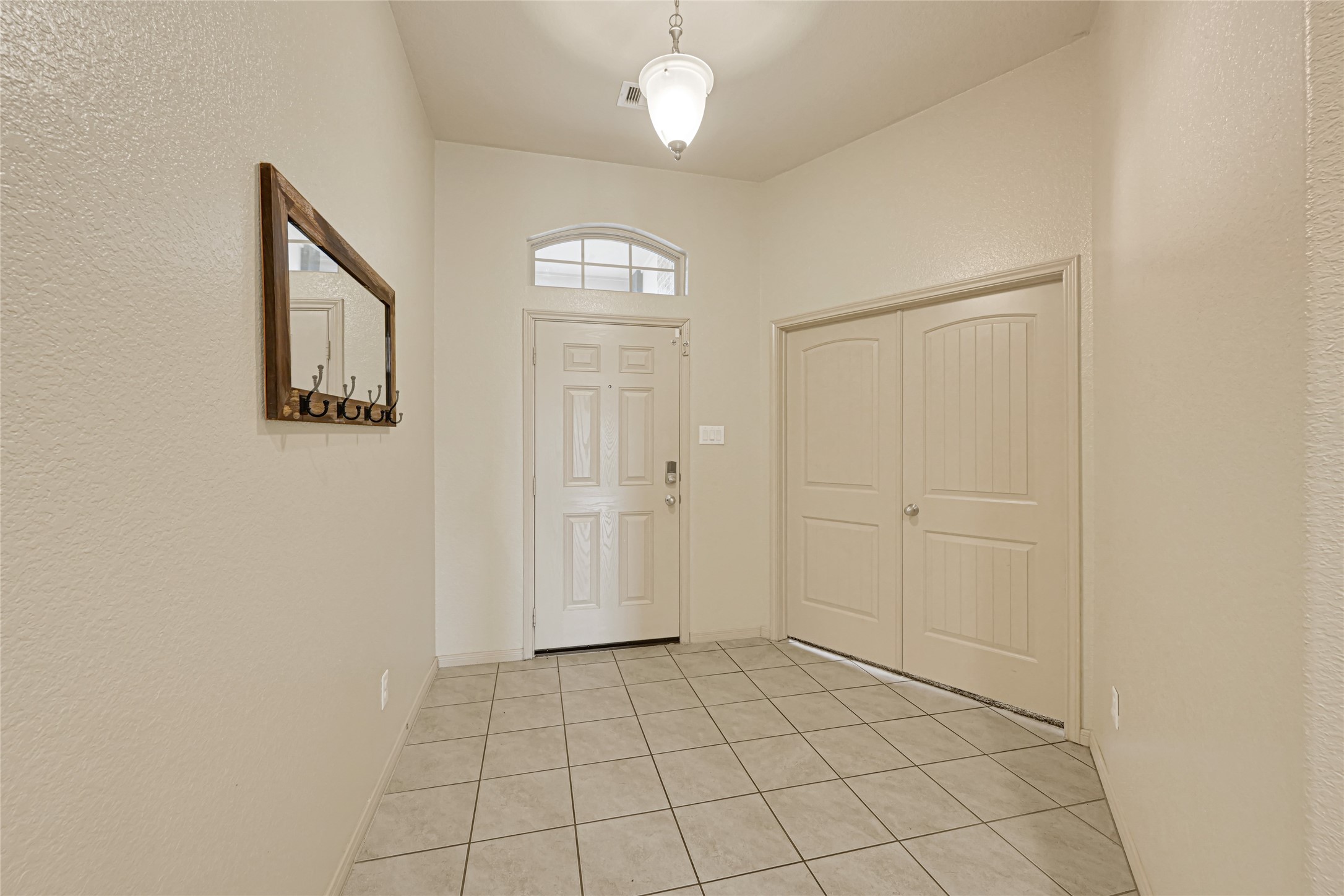 2207 Antler Trails Drive Property Photo 8