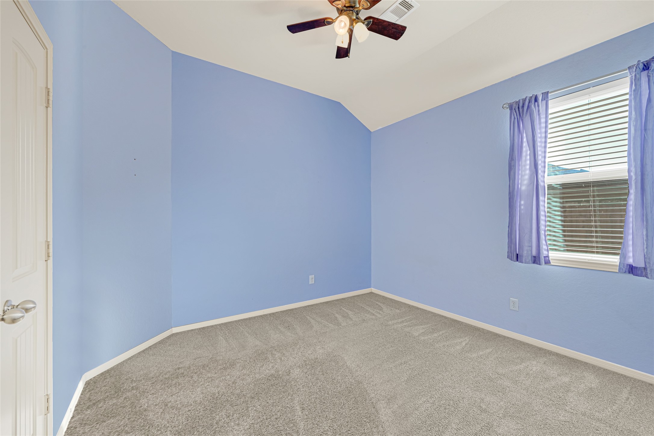 2207 Antler Trails Drive Property Photo 19
