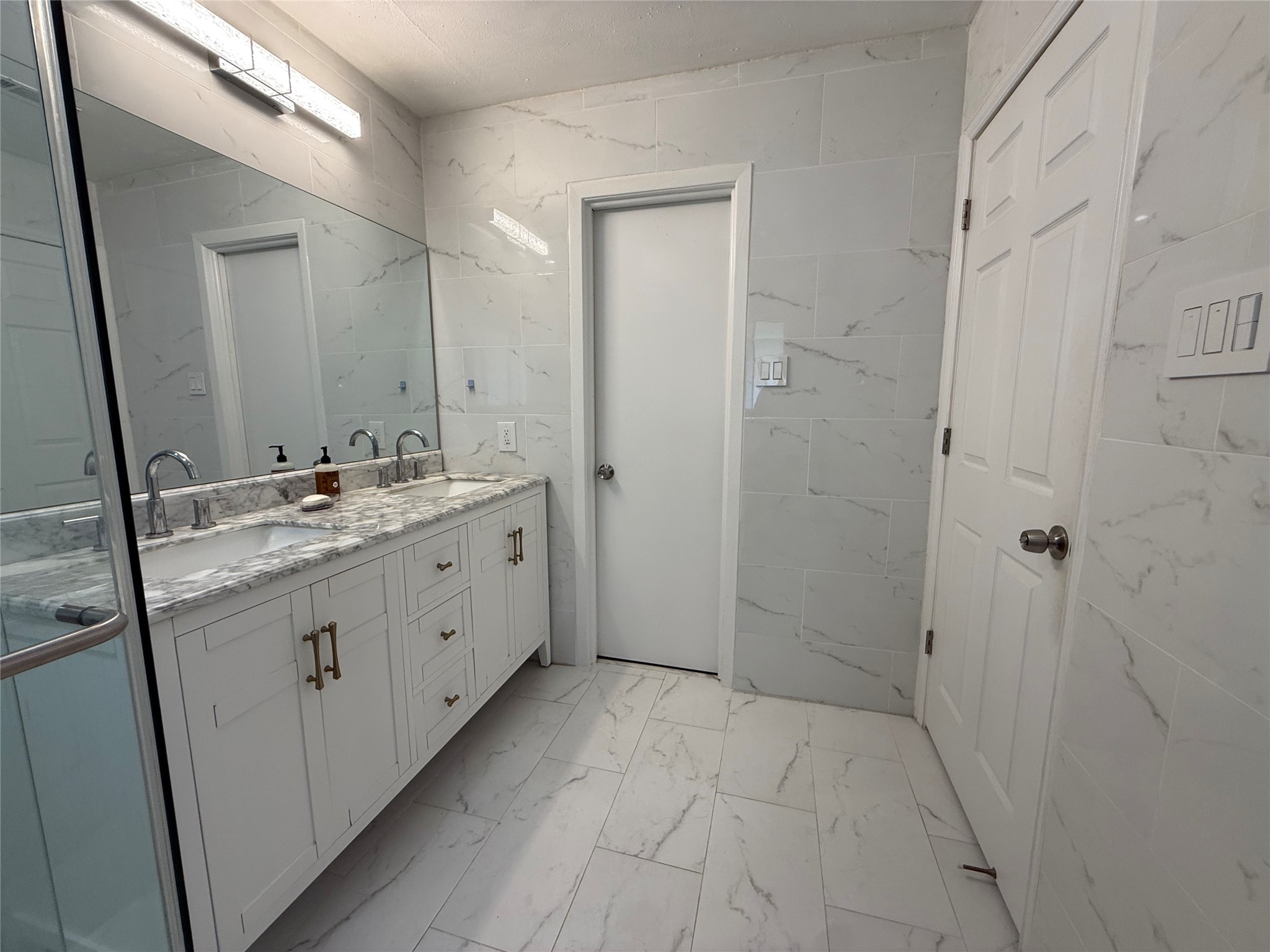 11915 Steppingstone Lane Property Photo 28