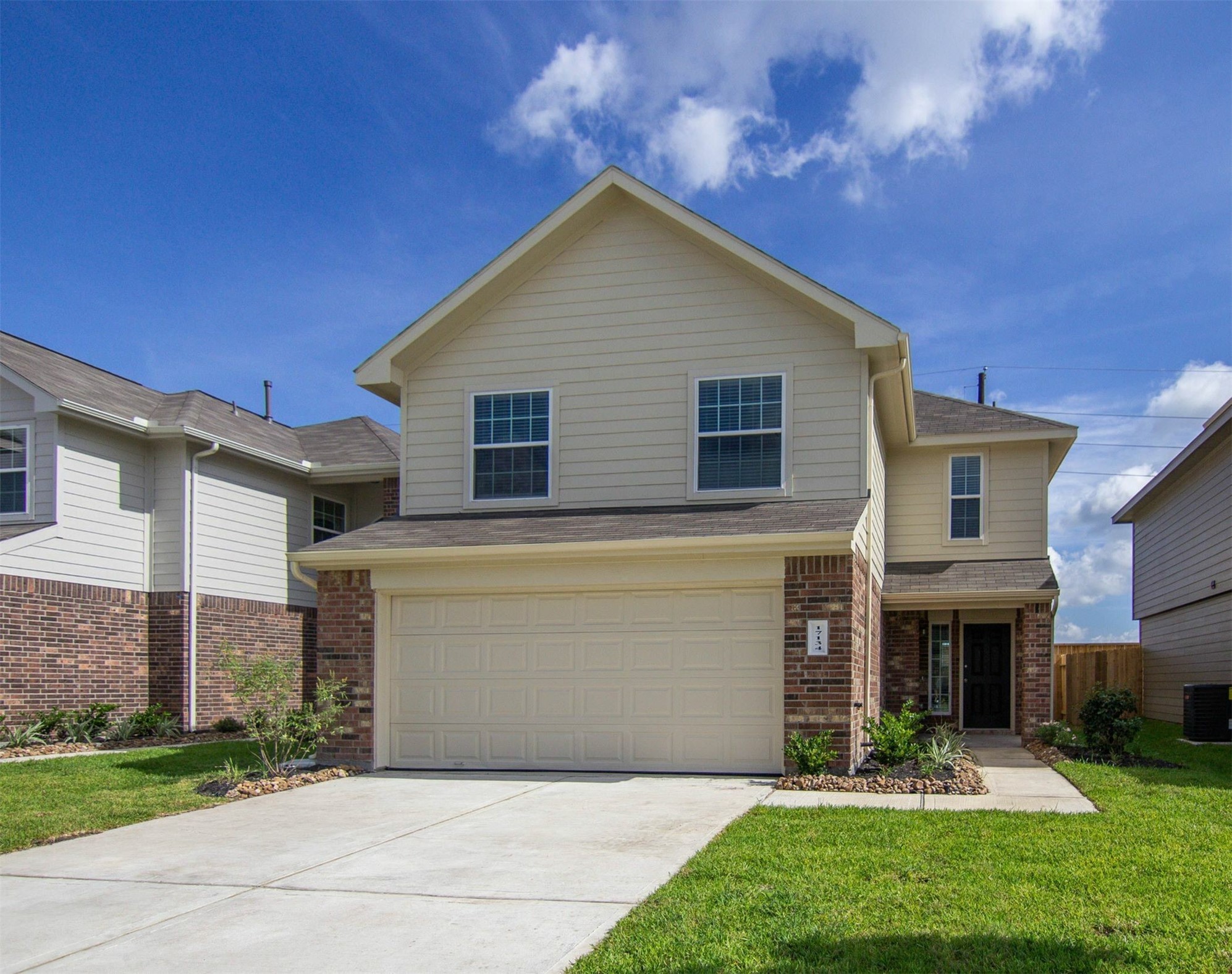 17134 Hailey Harbor Drive Property Photo 1
