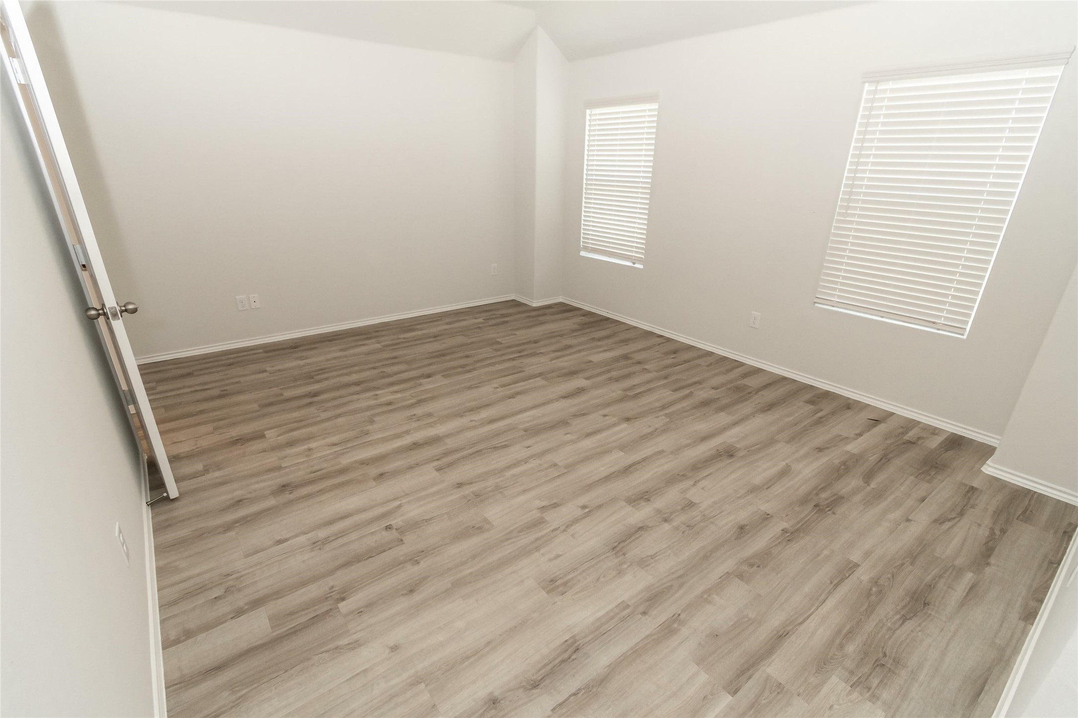 17134 Hailey Harbor Drive Property Photo 9