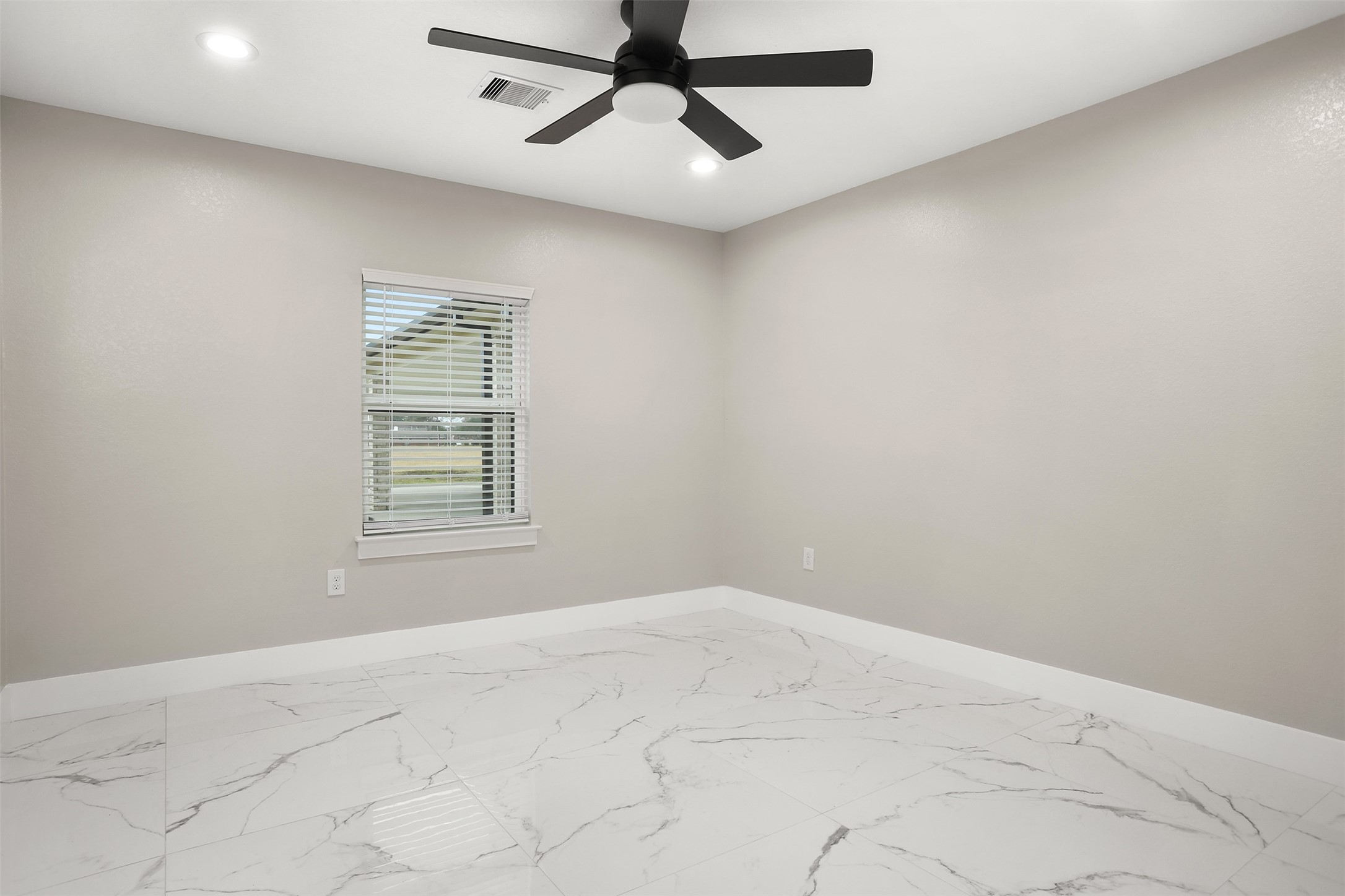 4002 Dixie Farm Road Property Photo 17