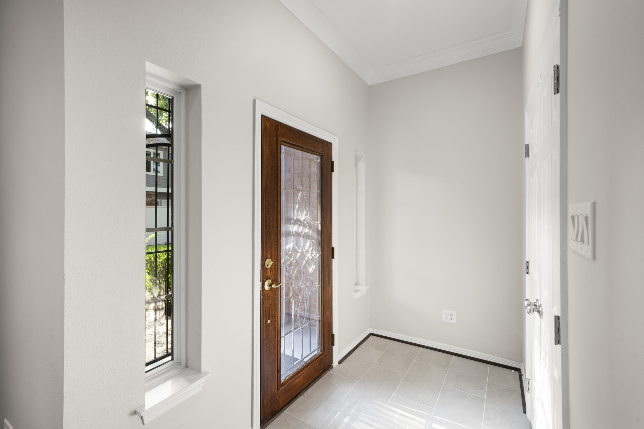 4023 Breakwood Drive Property Photo 6