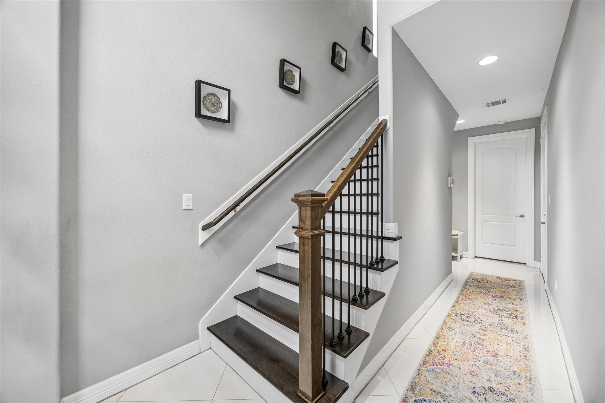 1617 Crockett Street Property Photo 2