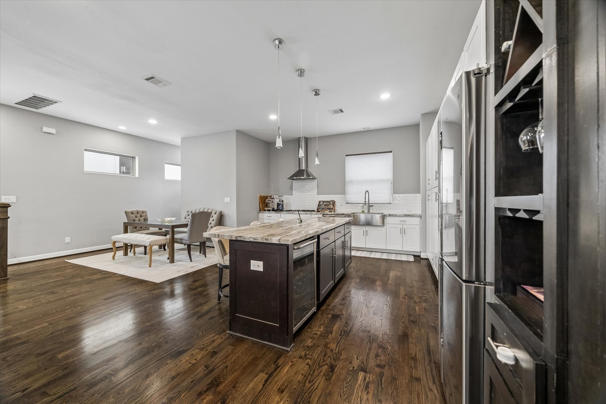 1617 Crockett Street Property Photo 8