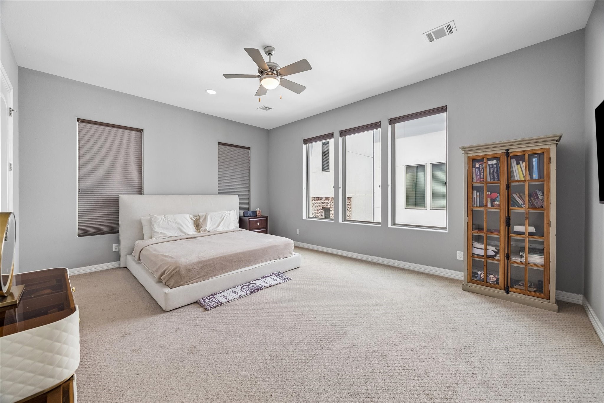 1617 Crockett Street Property Photo 10
