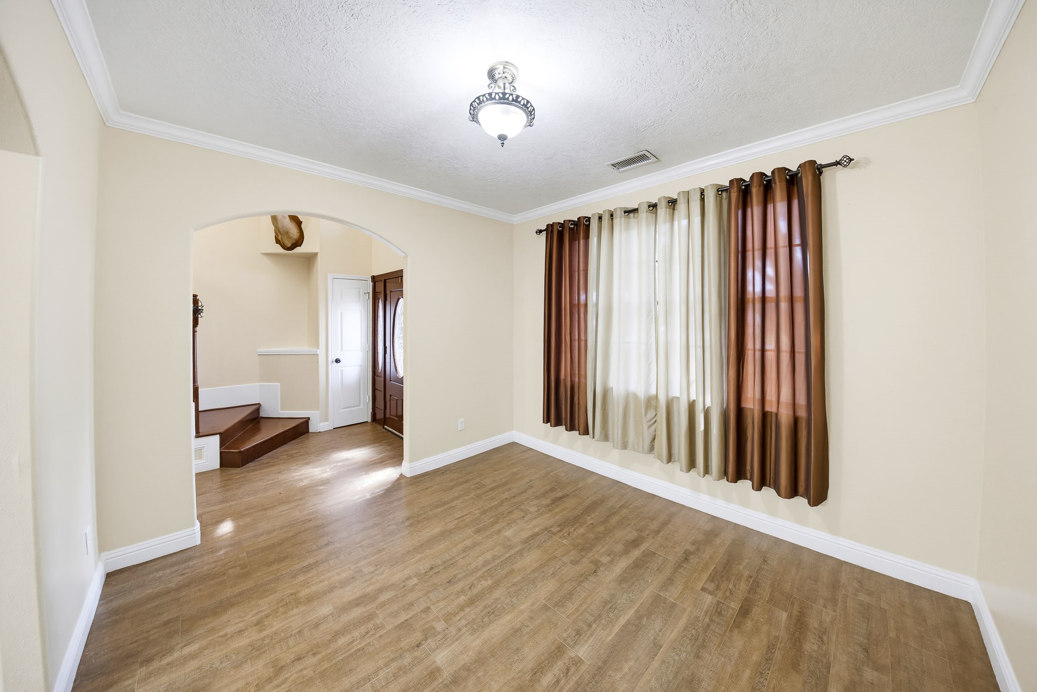 8117 Constellation Lane Property Photo 6