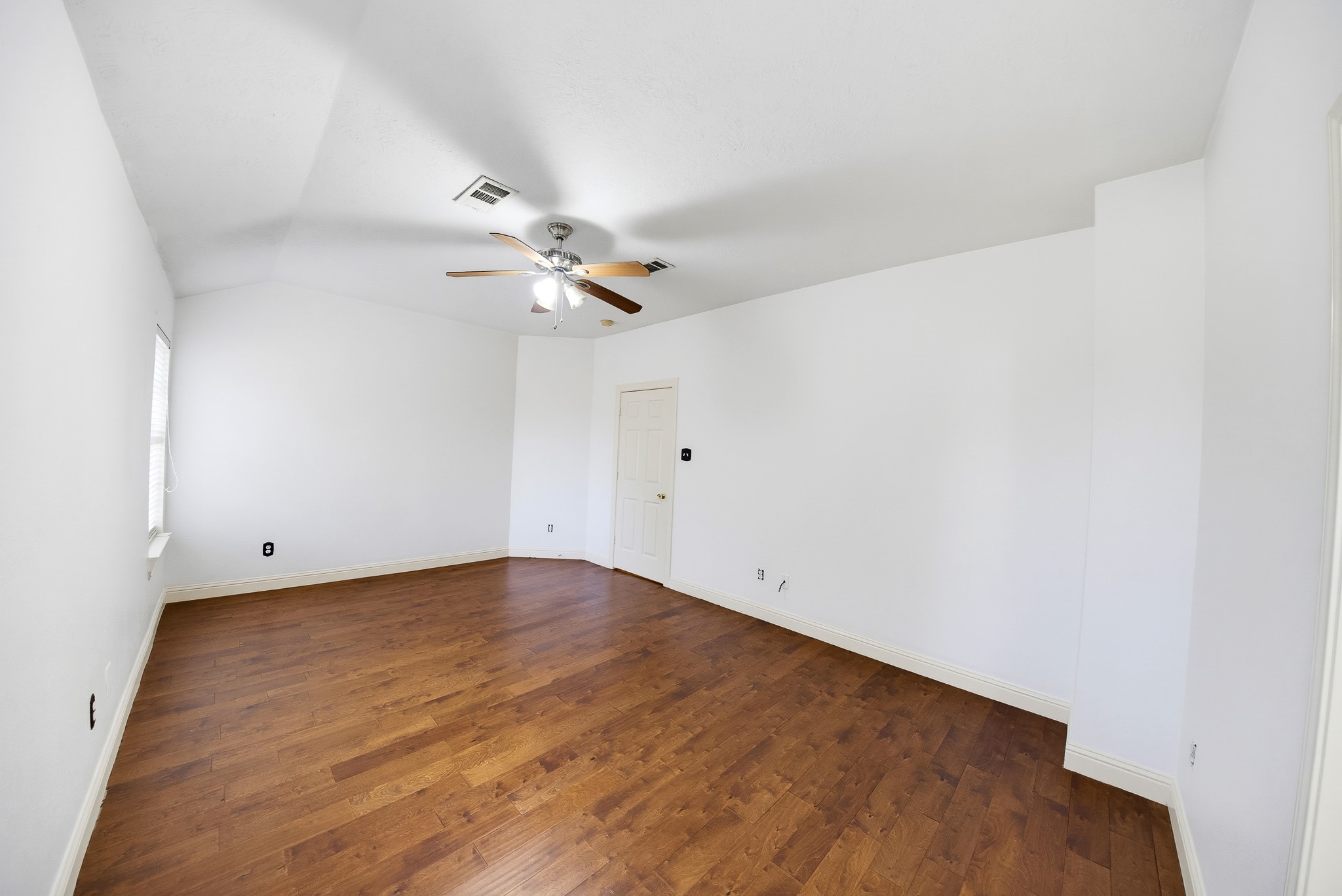 8117 Constellation Lane Property Photo 16