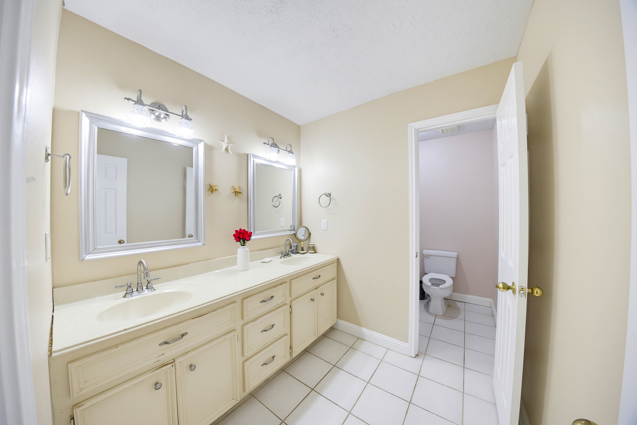 8117 Constellation Lane Property Photo 24