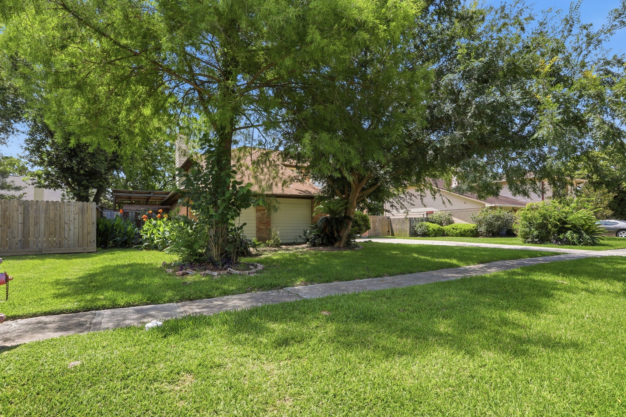 2315 Hampton Road Property Photo 1