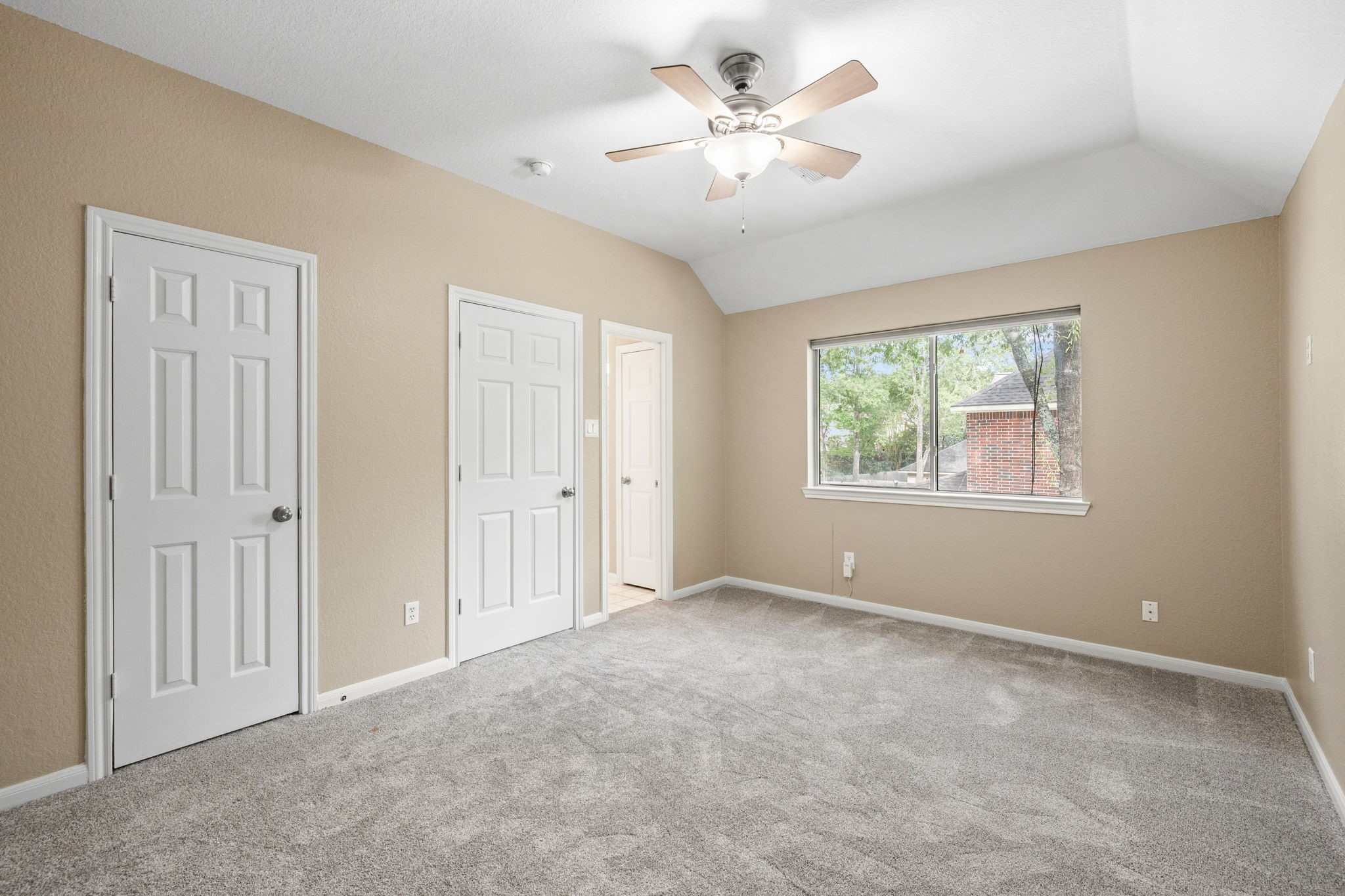 2822 Hazy Hillside Court Property Photo 34