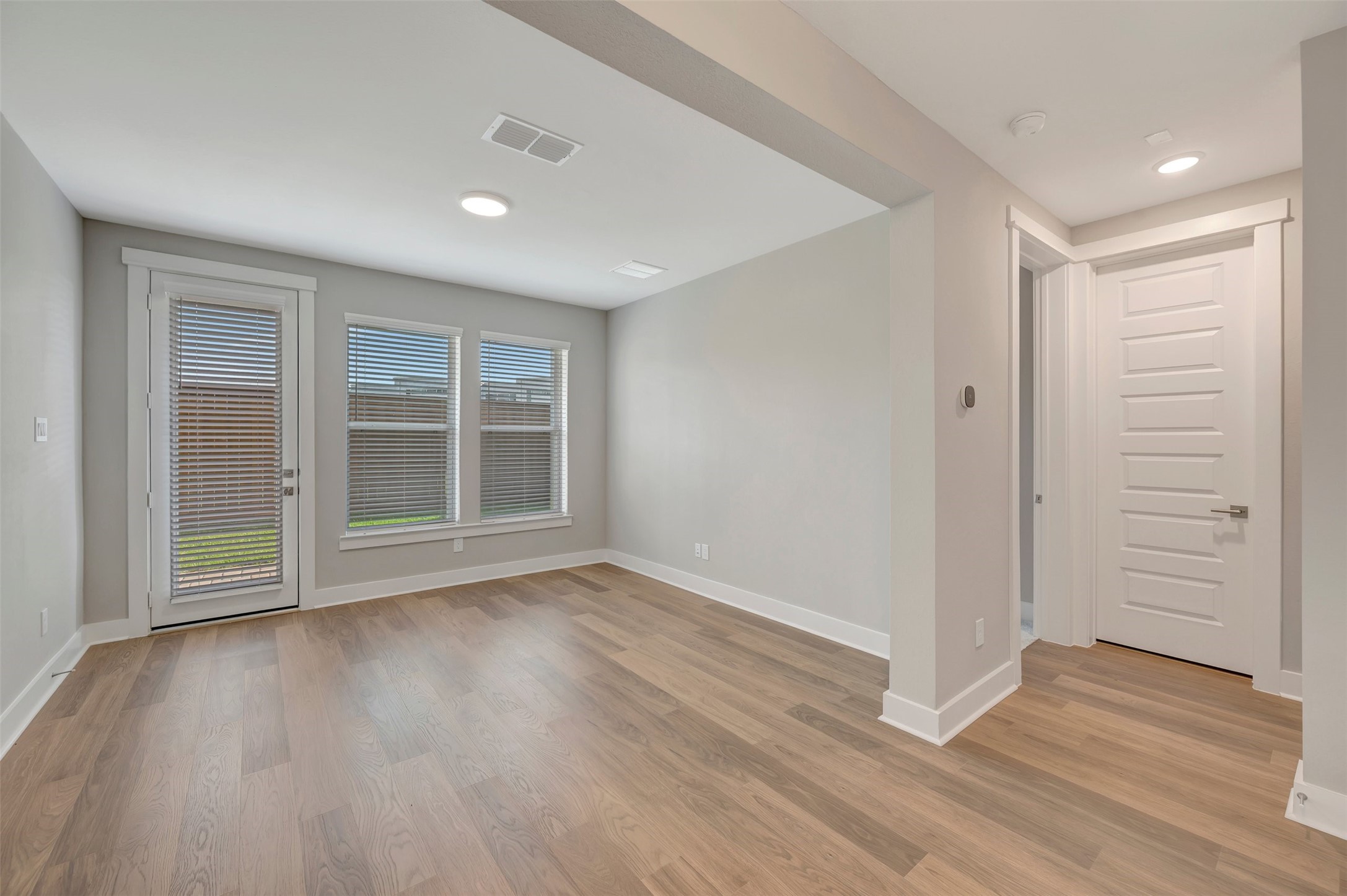 16019 Hayes Park Drive Property Photo 16
