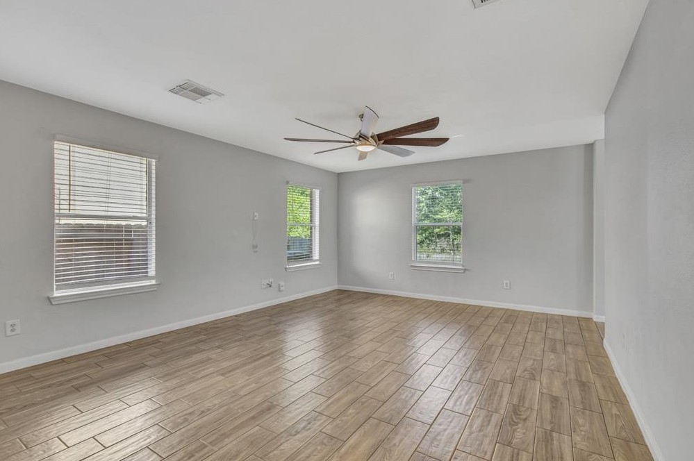 2927 Cypress Island Drive Property Photo 6