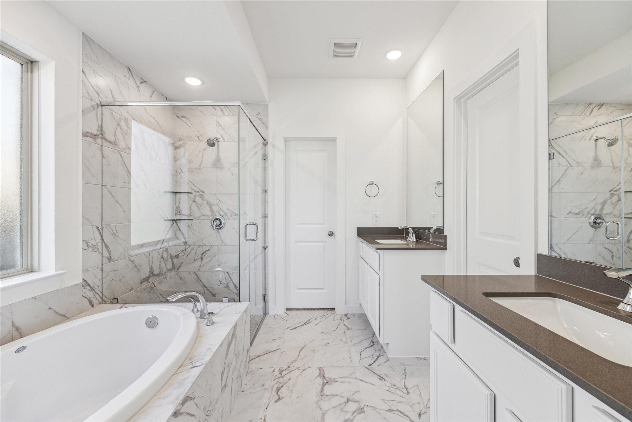 4911 Sand Clouds Drive Property Photo 12
