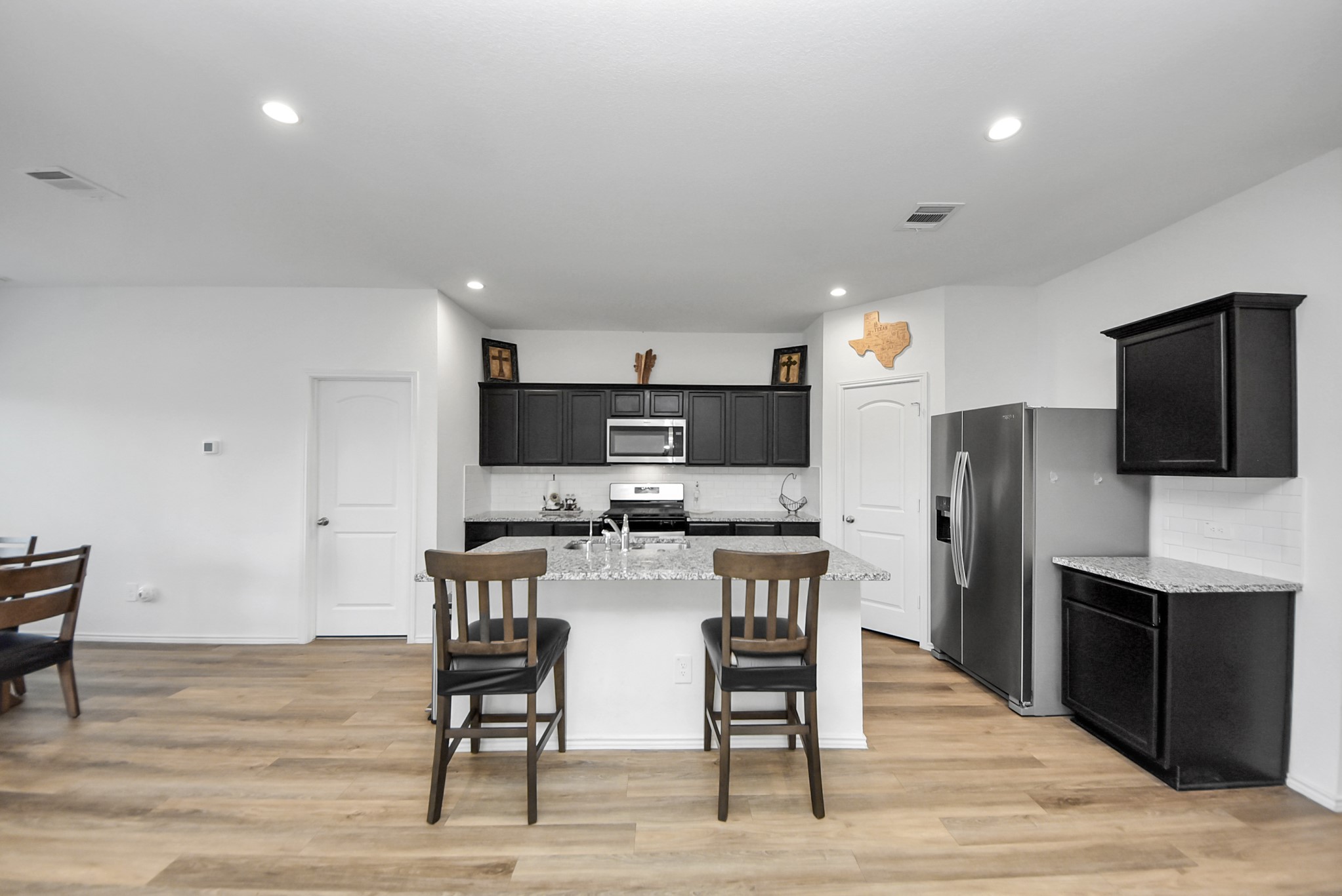 21227 Sunnyridge Way Property Photo 7