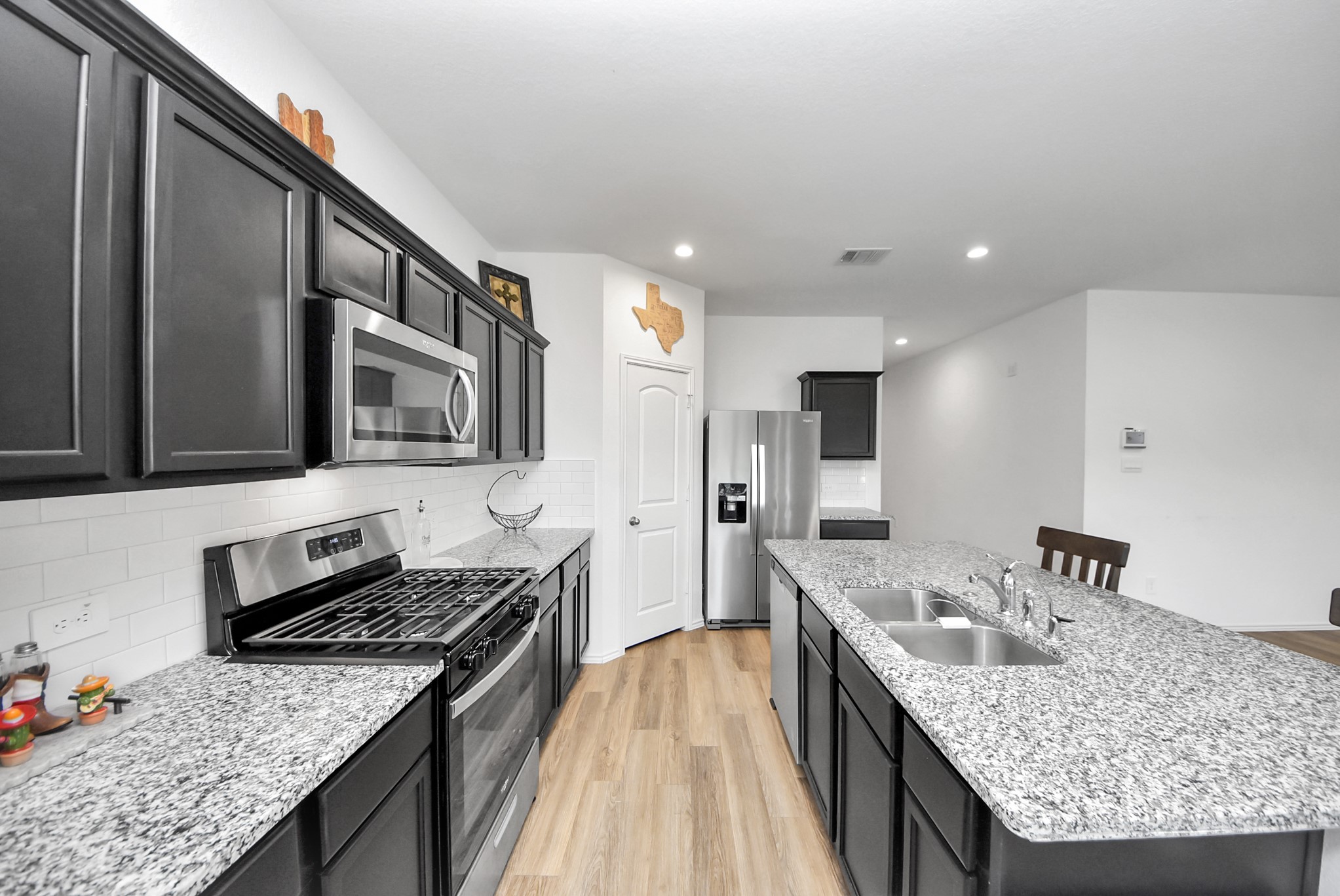 21227 Sunnyridge Way Property Photo 10