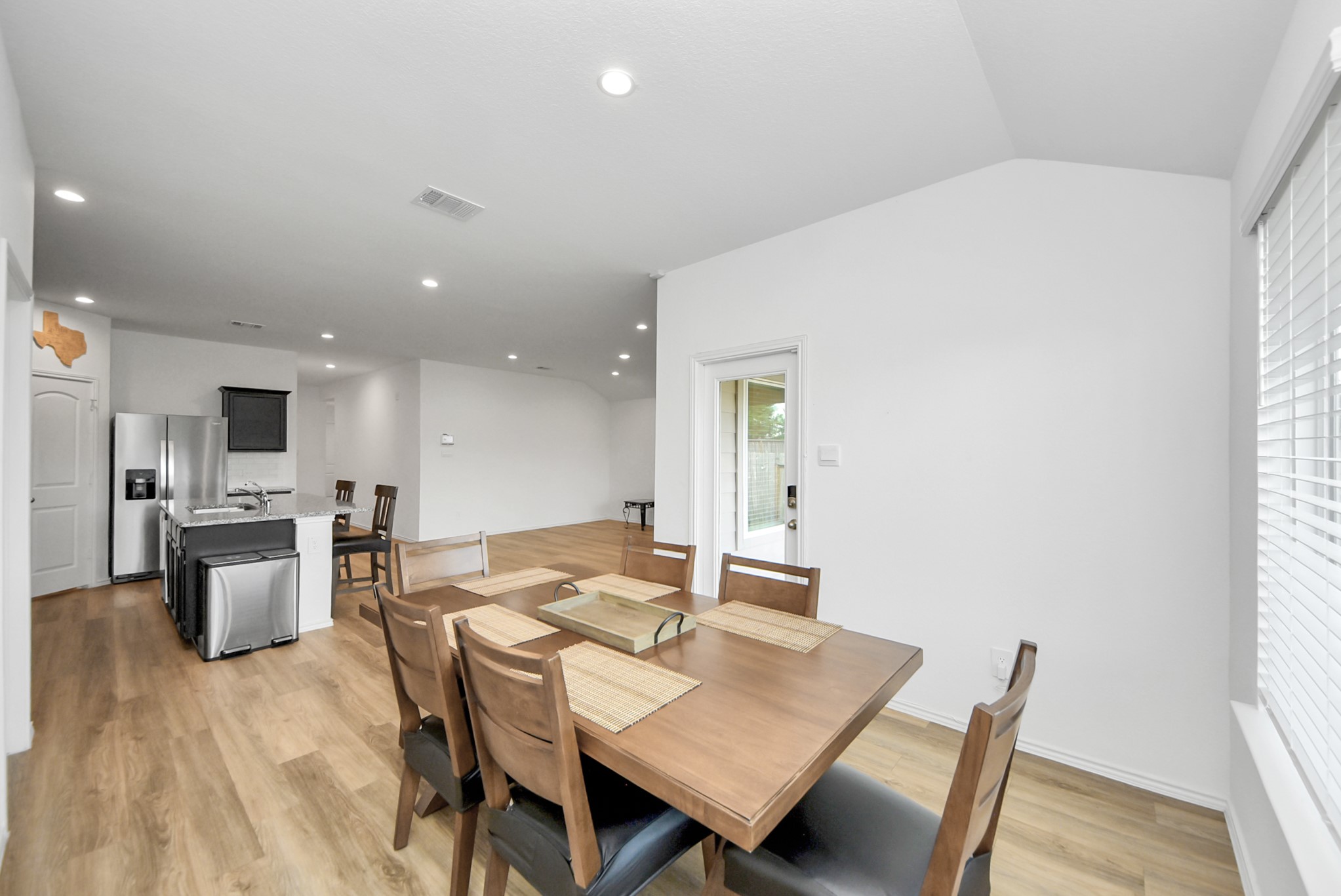 21227 Sunnyridge Way Property Photo 12