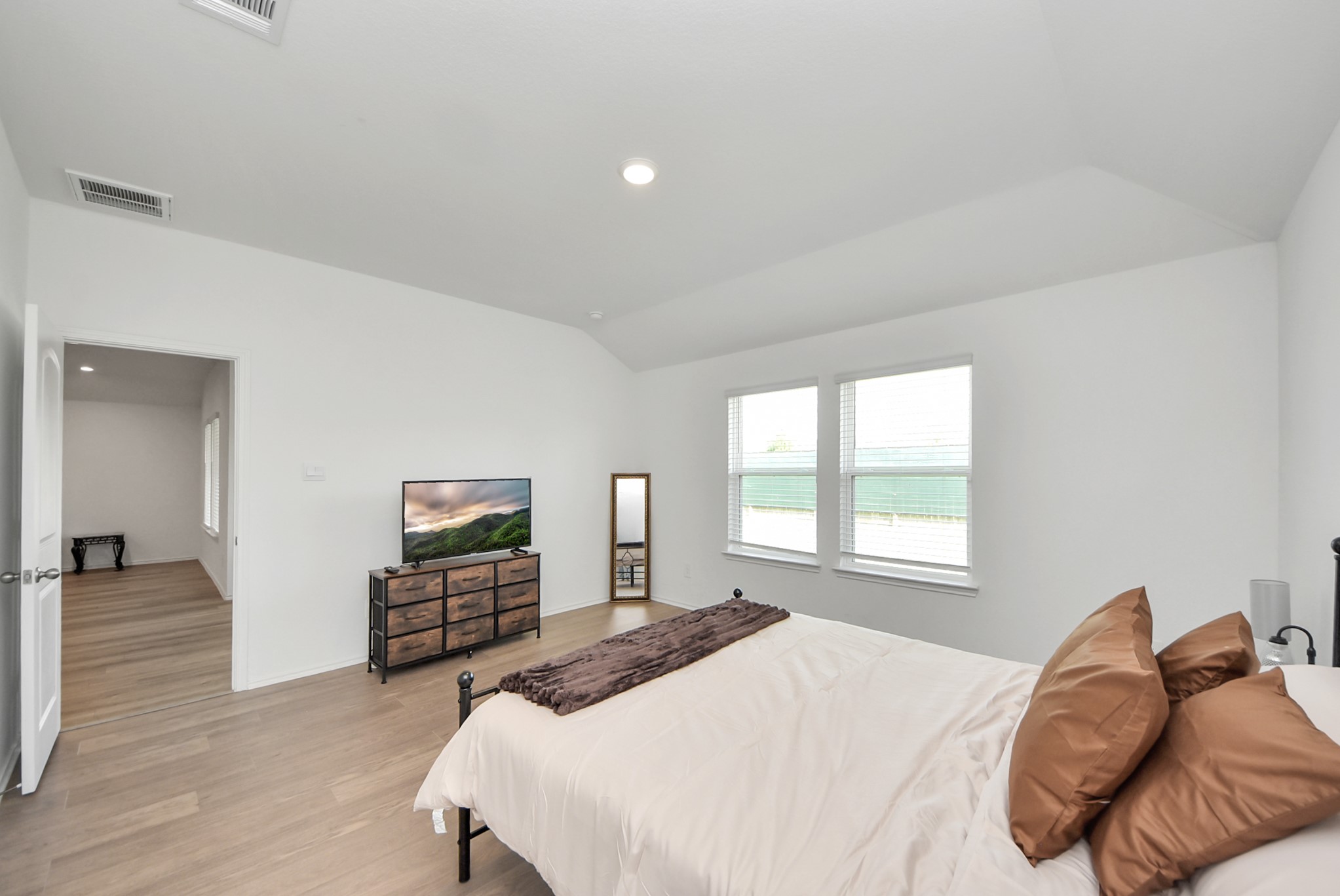 21227 Sunnyridge Way Property Photo 17