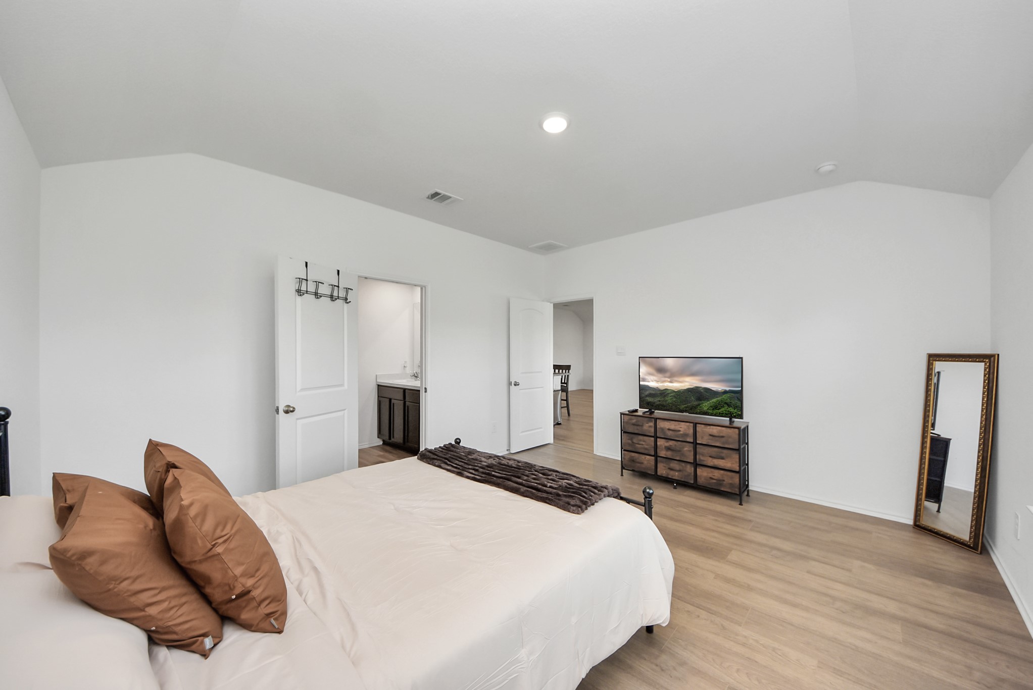21227 Sunnyridge Way Property Photo 18