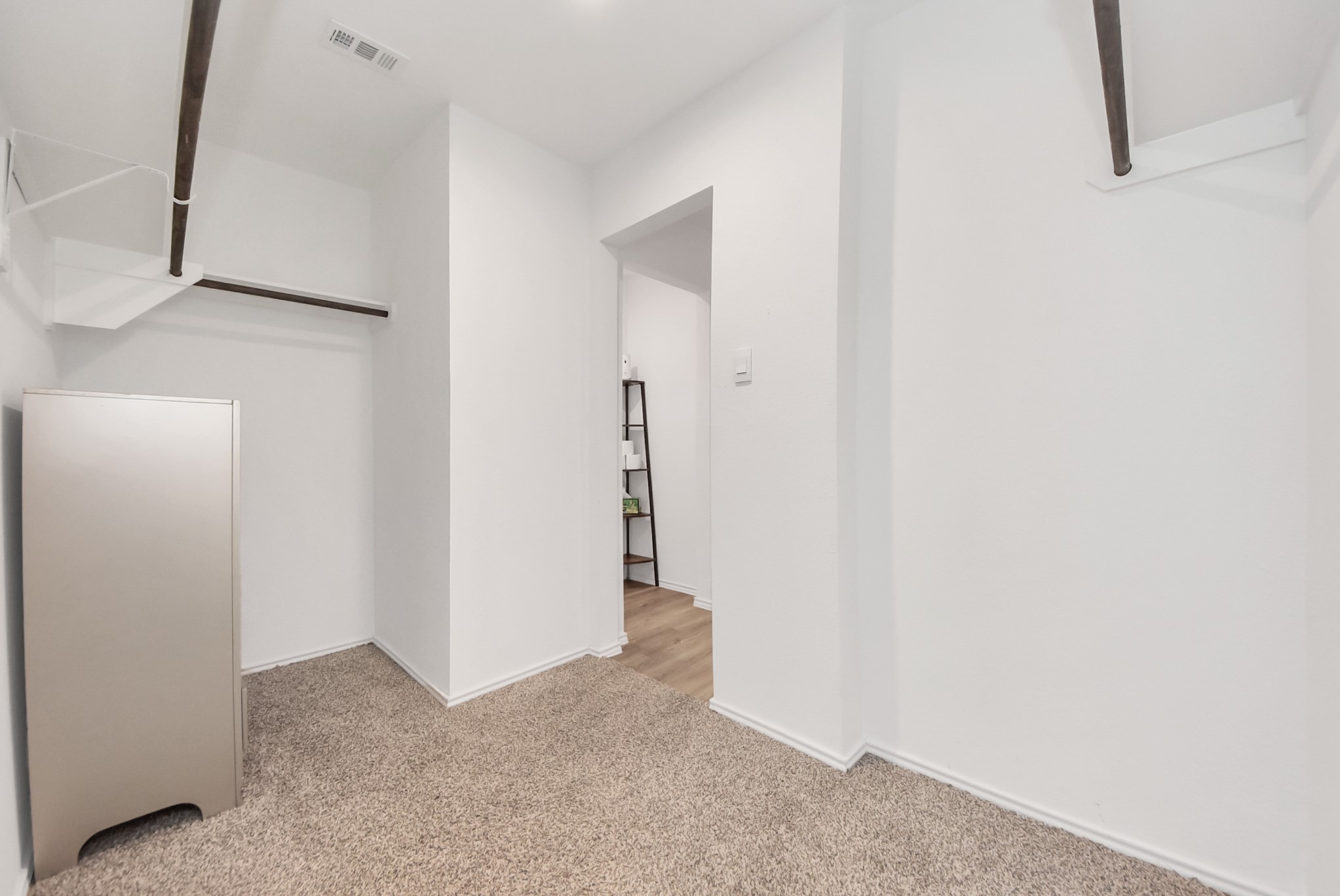 21227 Sunnyridge Way Property Photo 27