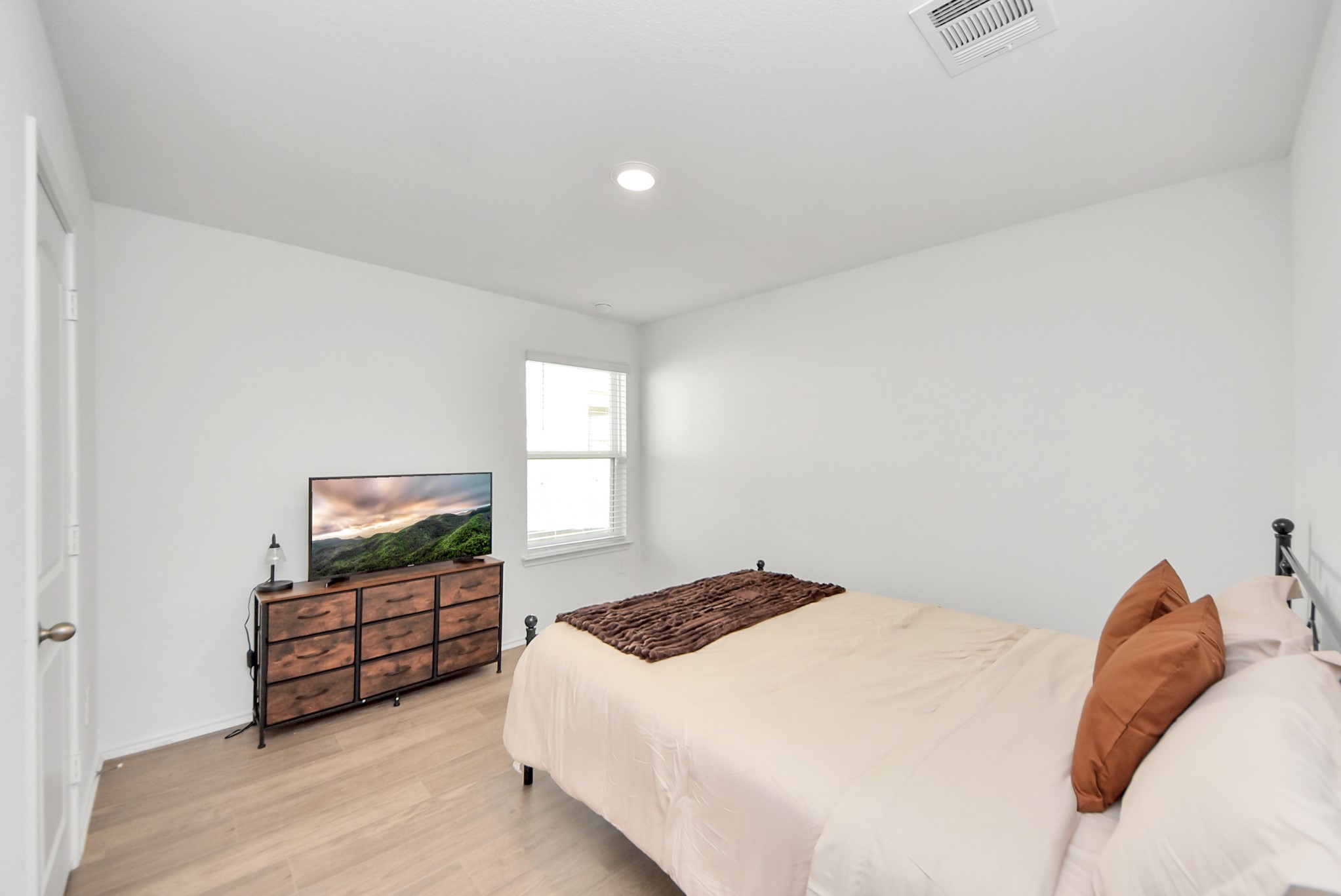 21227 Sunnyridge Way Property Photo 28