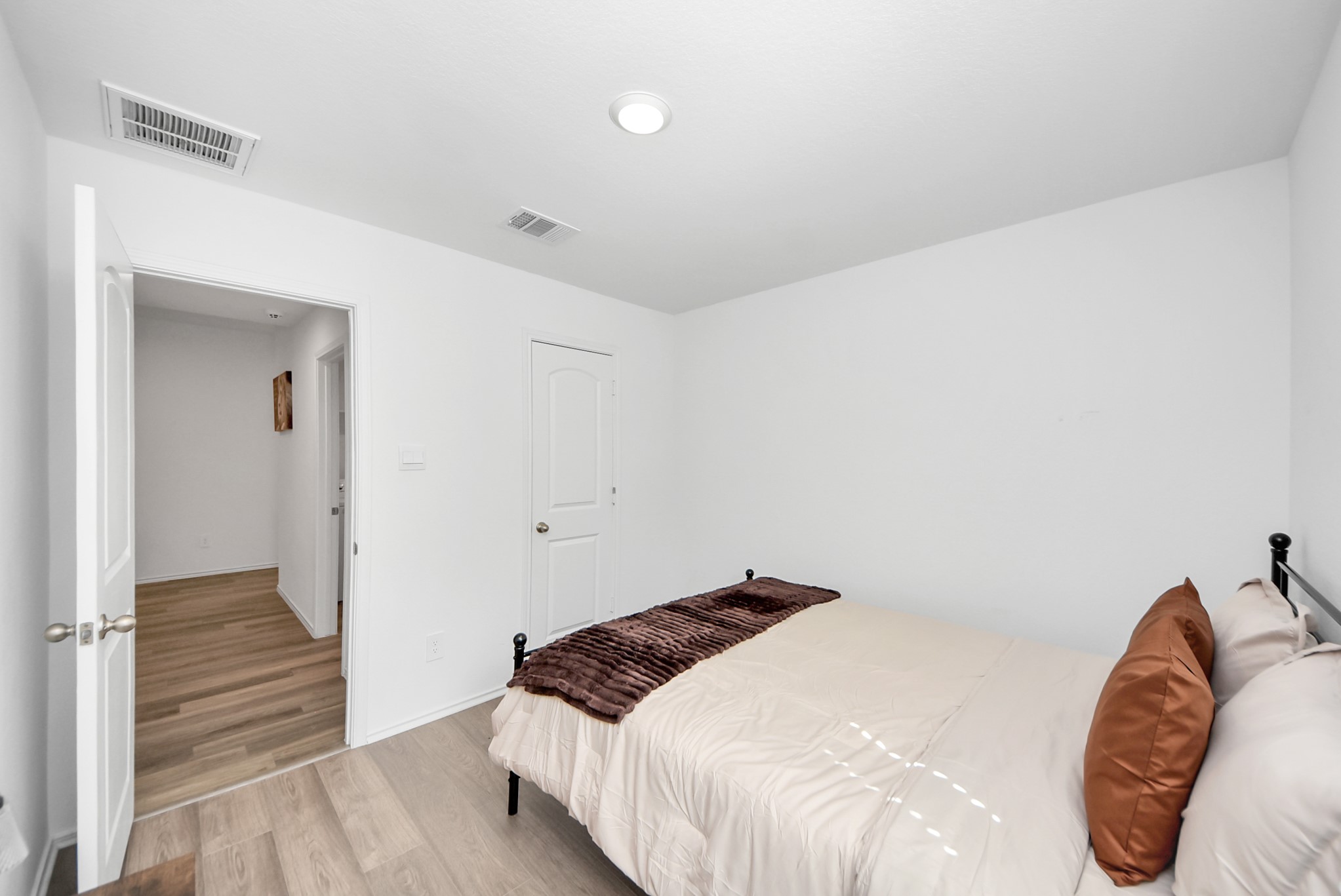 21227 Sunnyridge Way Property Photo 33