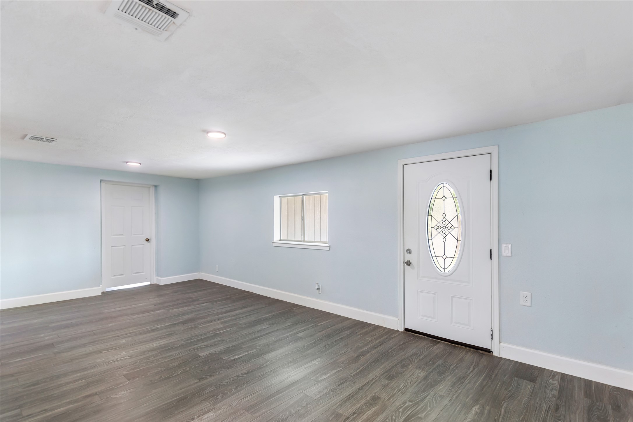 666 Elton Street Property Photo 16