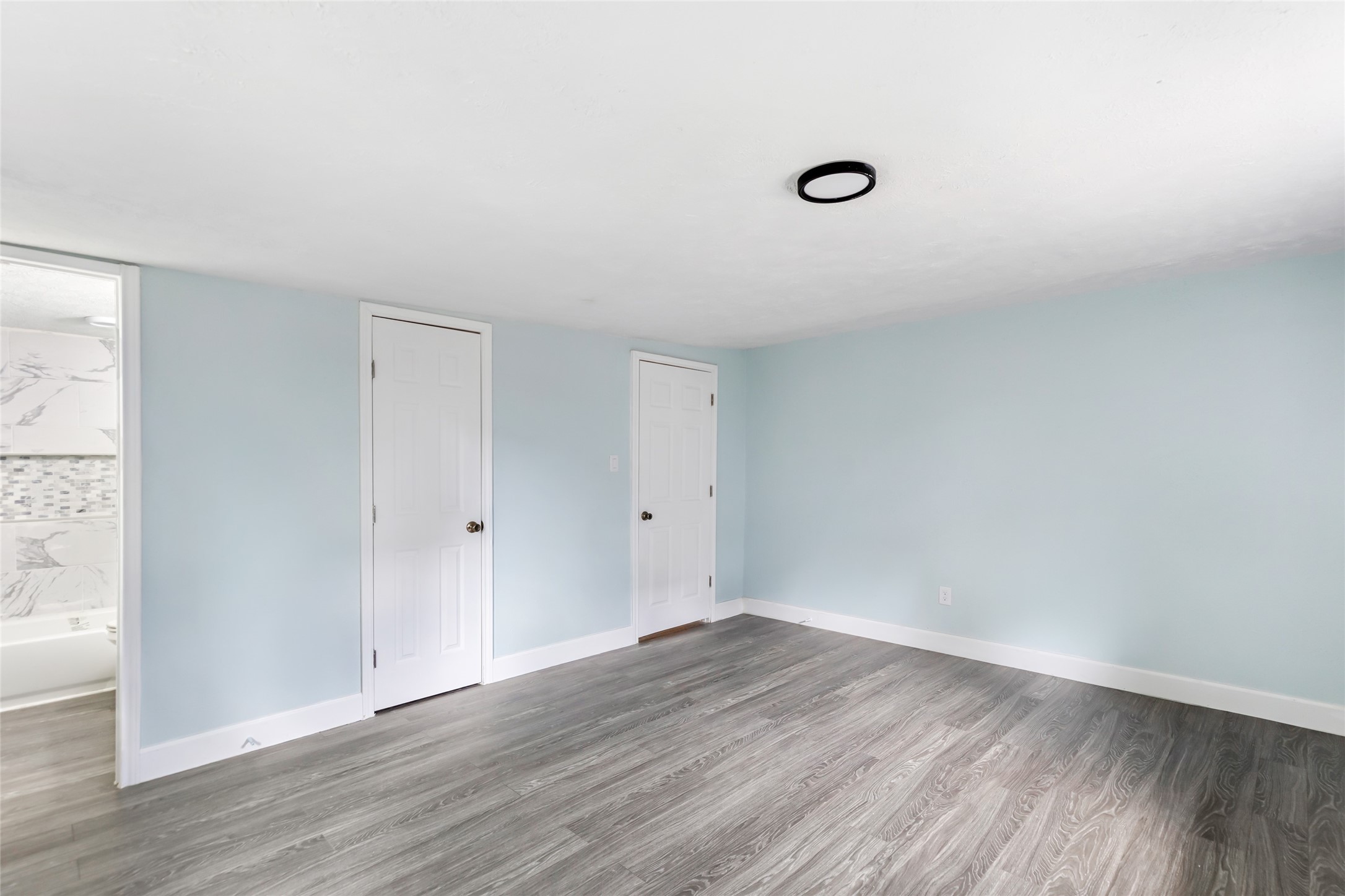 666 Elton Street Property Photo 20