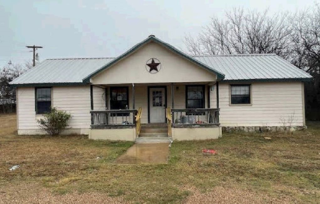 545- Glen Rose Real Estate Listings Main Image
