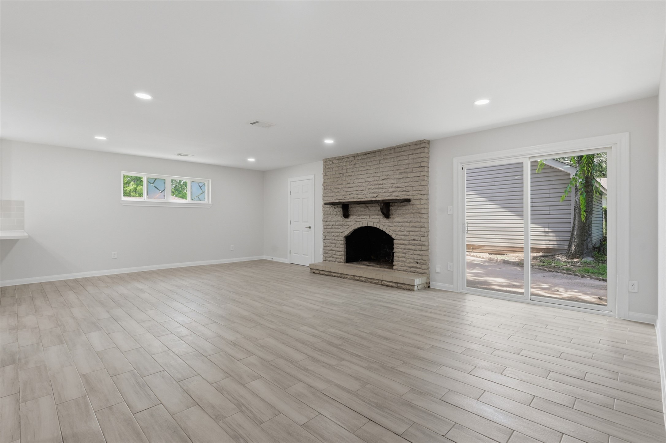 7826 Twin Hills Drive Property Photo 13