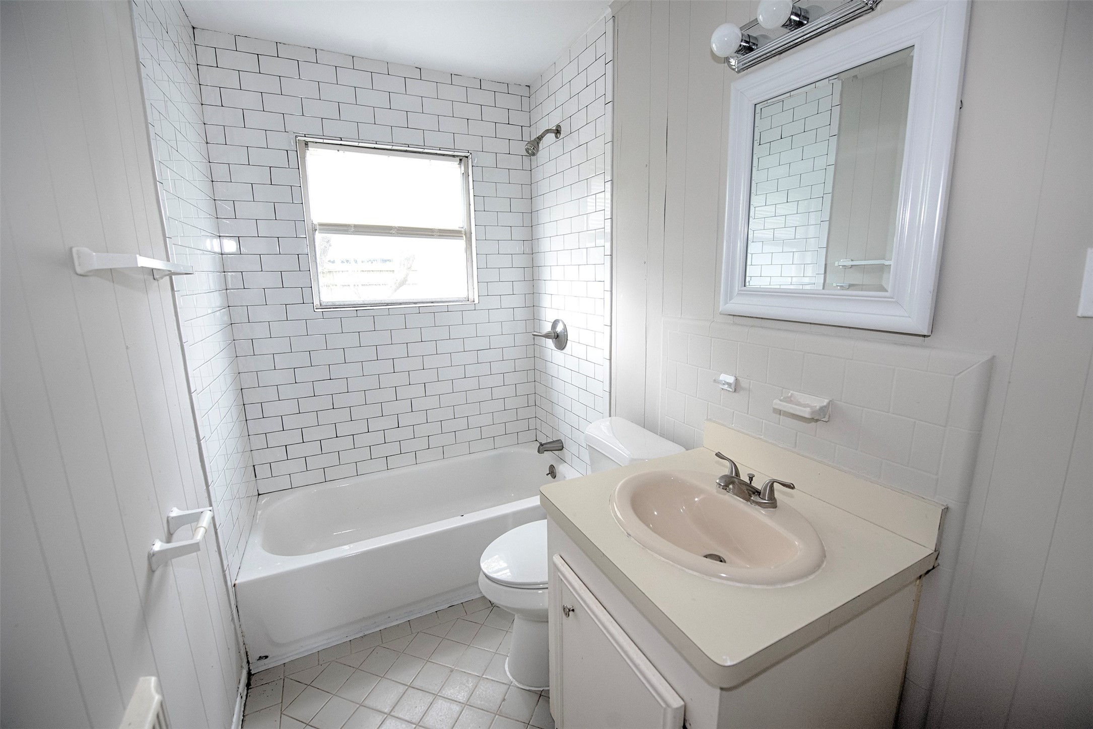 1211 1st Avenue N Property Photo 14