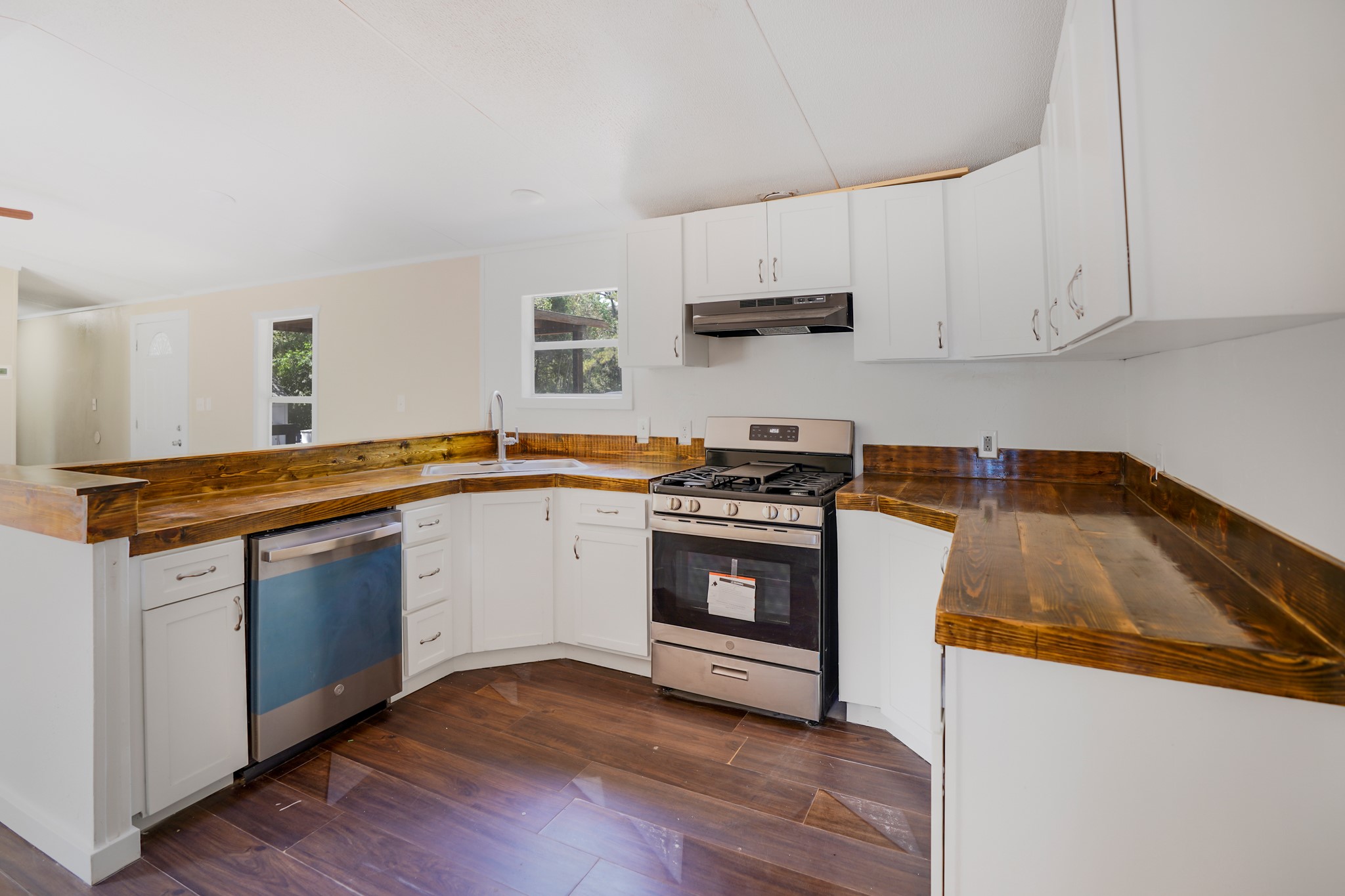 20218 Fm 2090 Road Property Photo 10