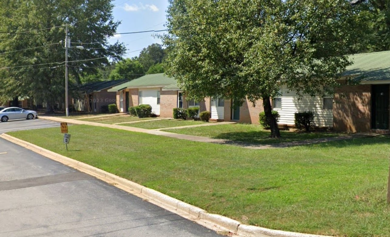 386 Thornfield Dr Property Photo 5
