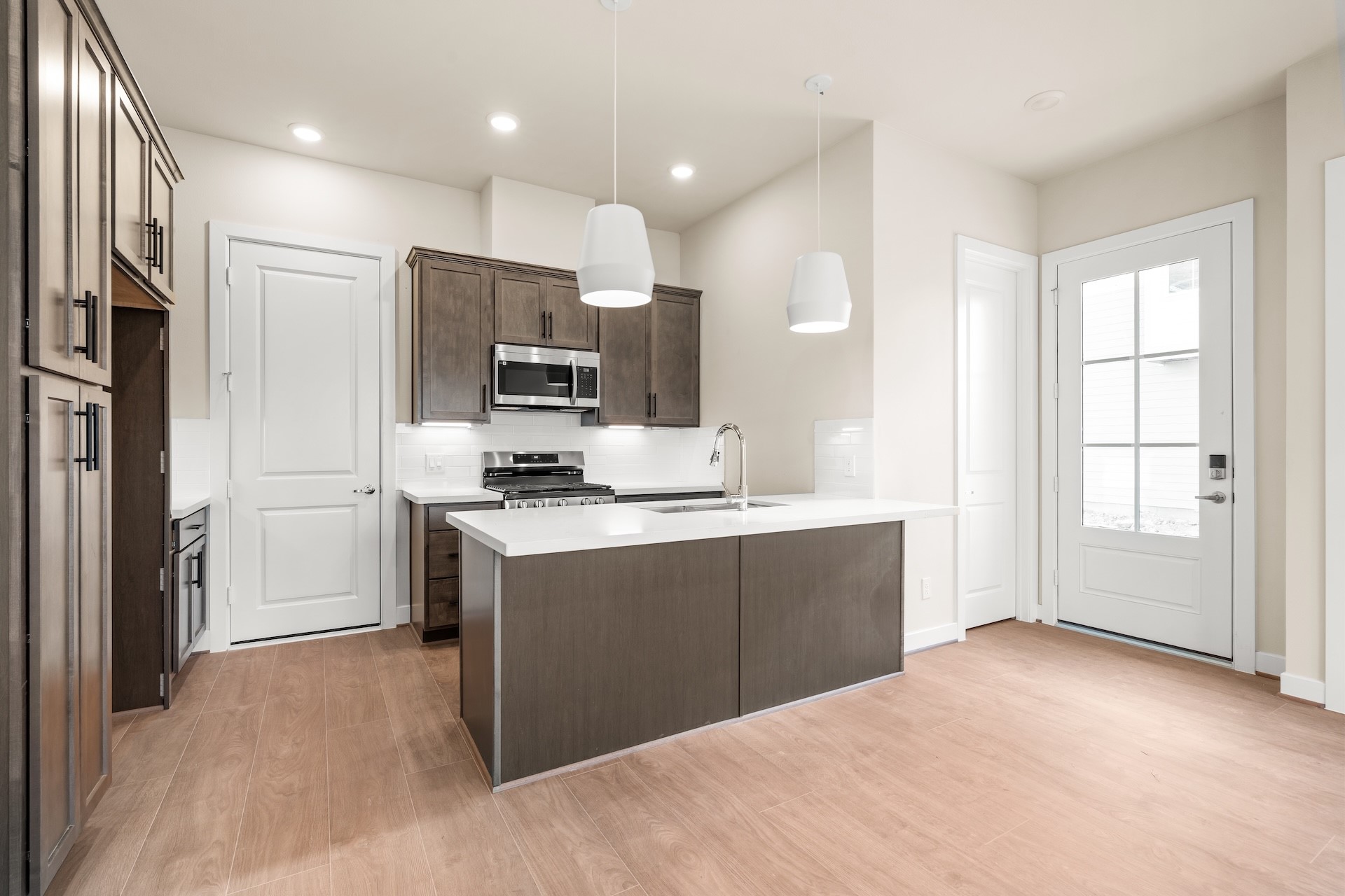 6521 Rena Street Property Photo 5